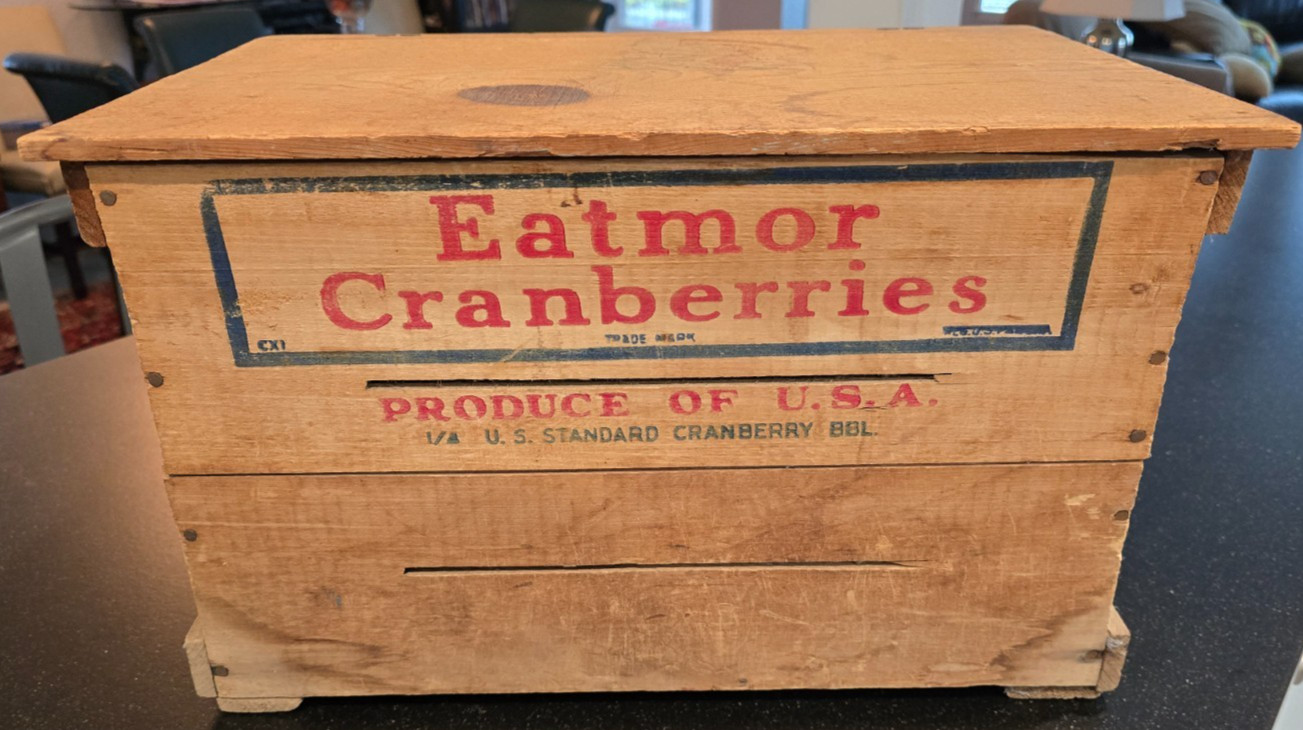 Vintage Eatmor Cranberries 1/4 Barrel Crate, With Hinged Lid