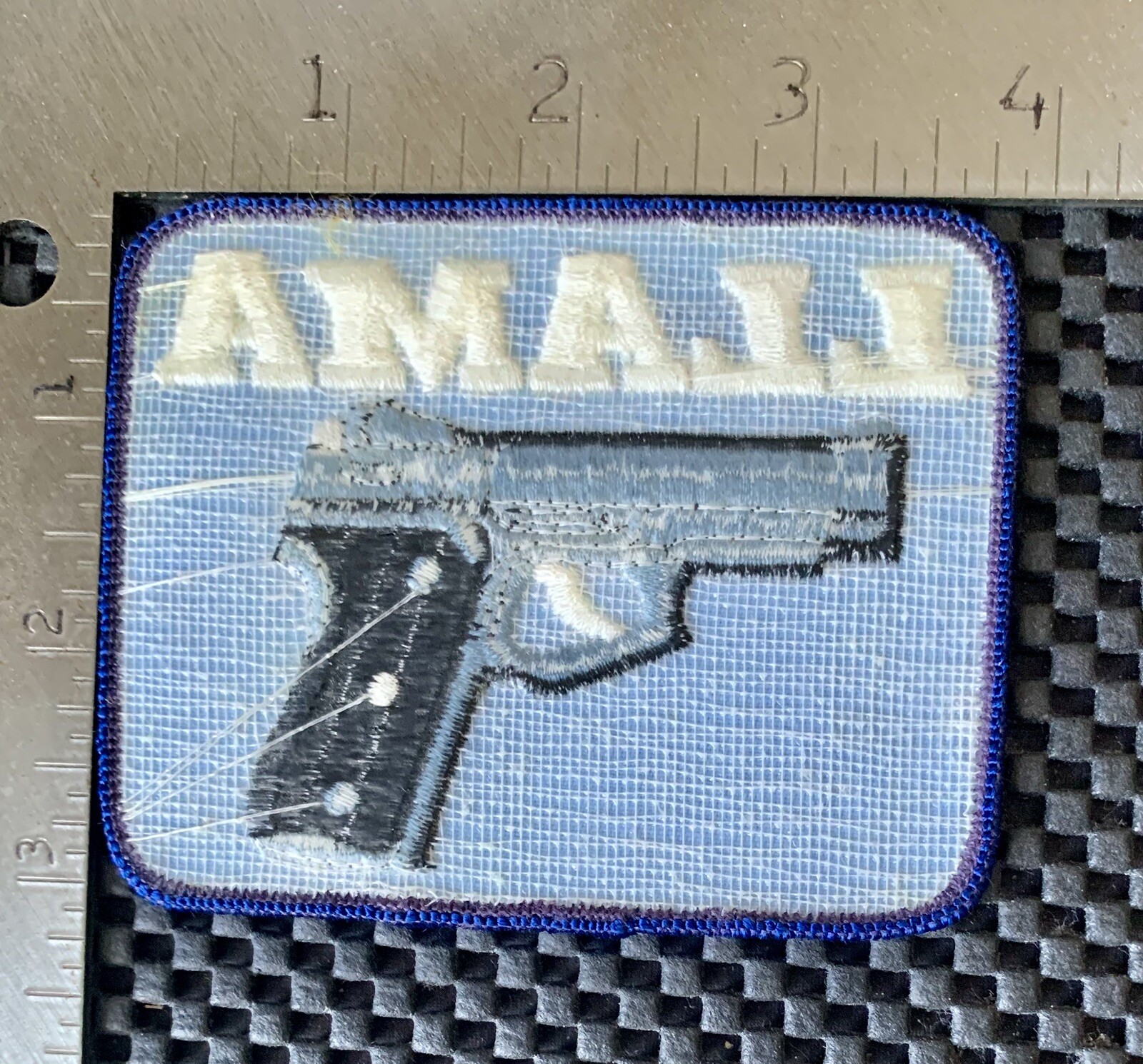 LLAMA FIREARMS EMBROIDERED SEW ON PATCH 1904 HANDGUNS REVOLVERS 3 3/4″ x 3″ NOS
