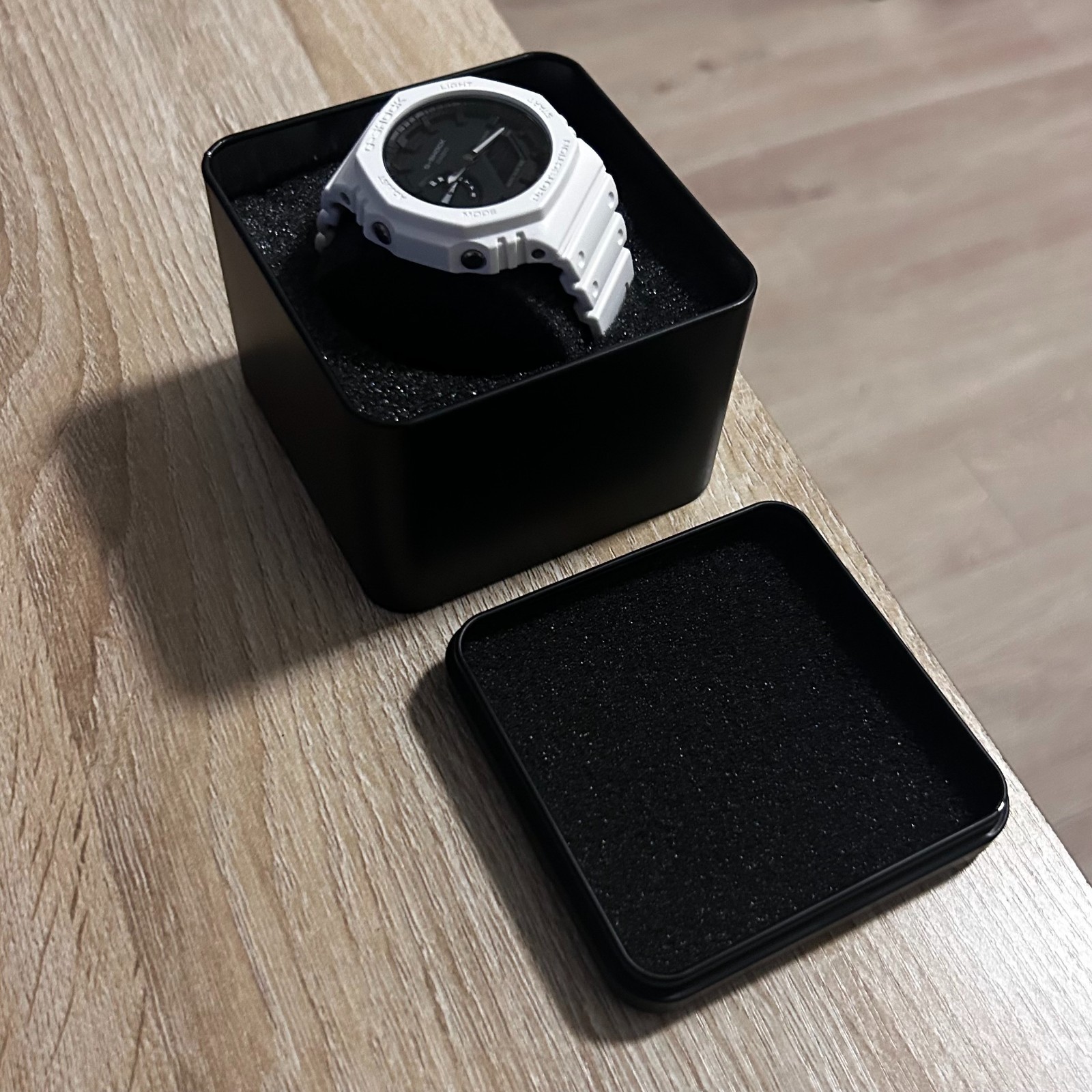 Watch box – Black Deep Metal Storage Tin box for your watch with protective foam