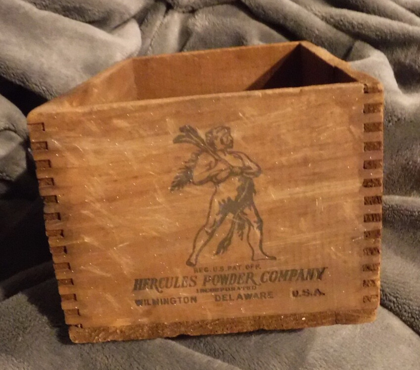 The Hercules Blasting CAPS Wood Shipping Crate 500 NO 6 MADE IN WILMINGTON DELA