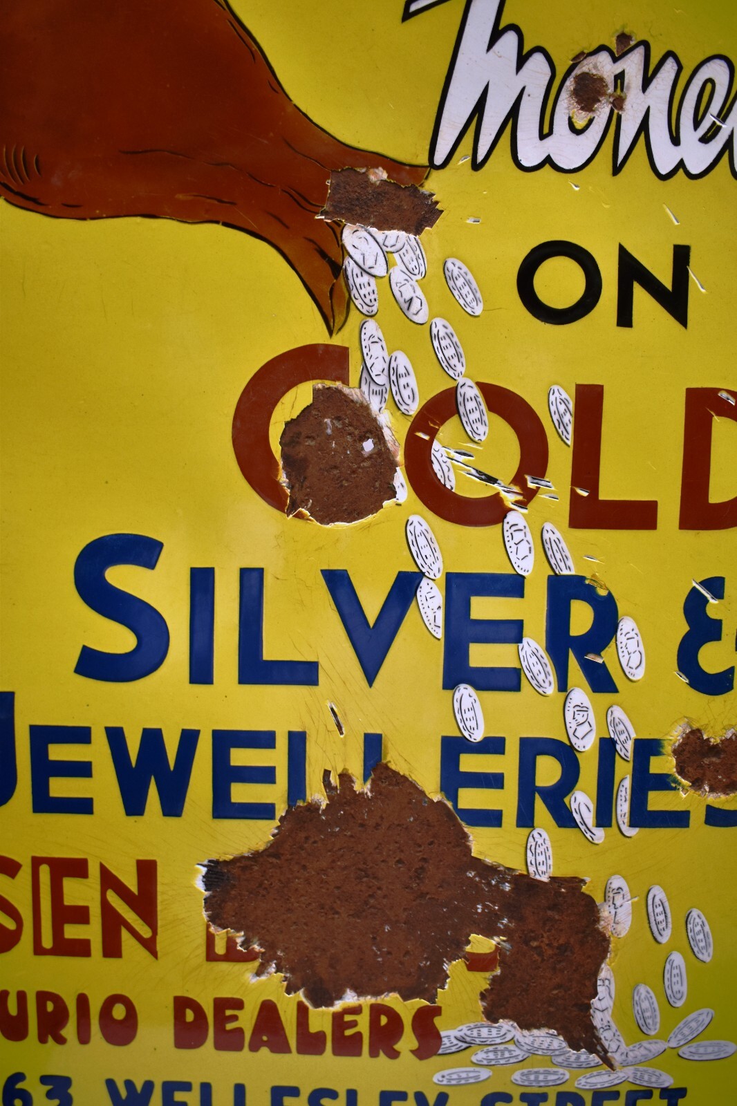 Vintage Porcelain Enamel Sign 30×20 Money on Gold Silver Jewelleries Sen & Co Ca
