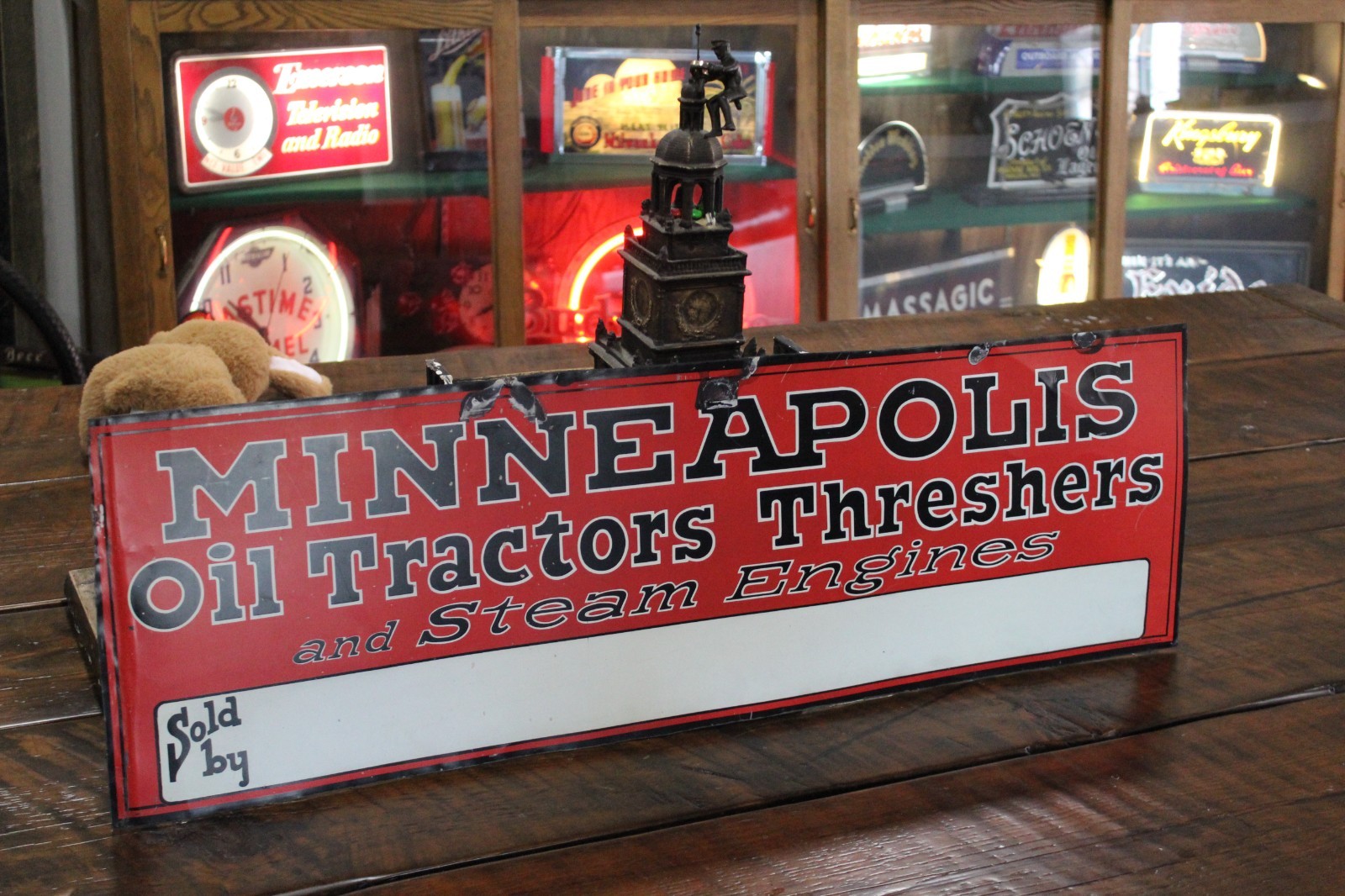 SCARCE CIRCA 1910 MINNEAPOLIS OIL TRACTOR TRESHERS DEALER PAINTED TIN SIGN FARM