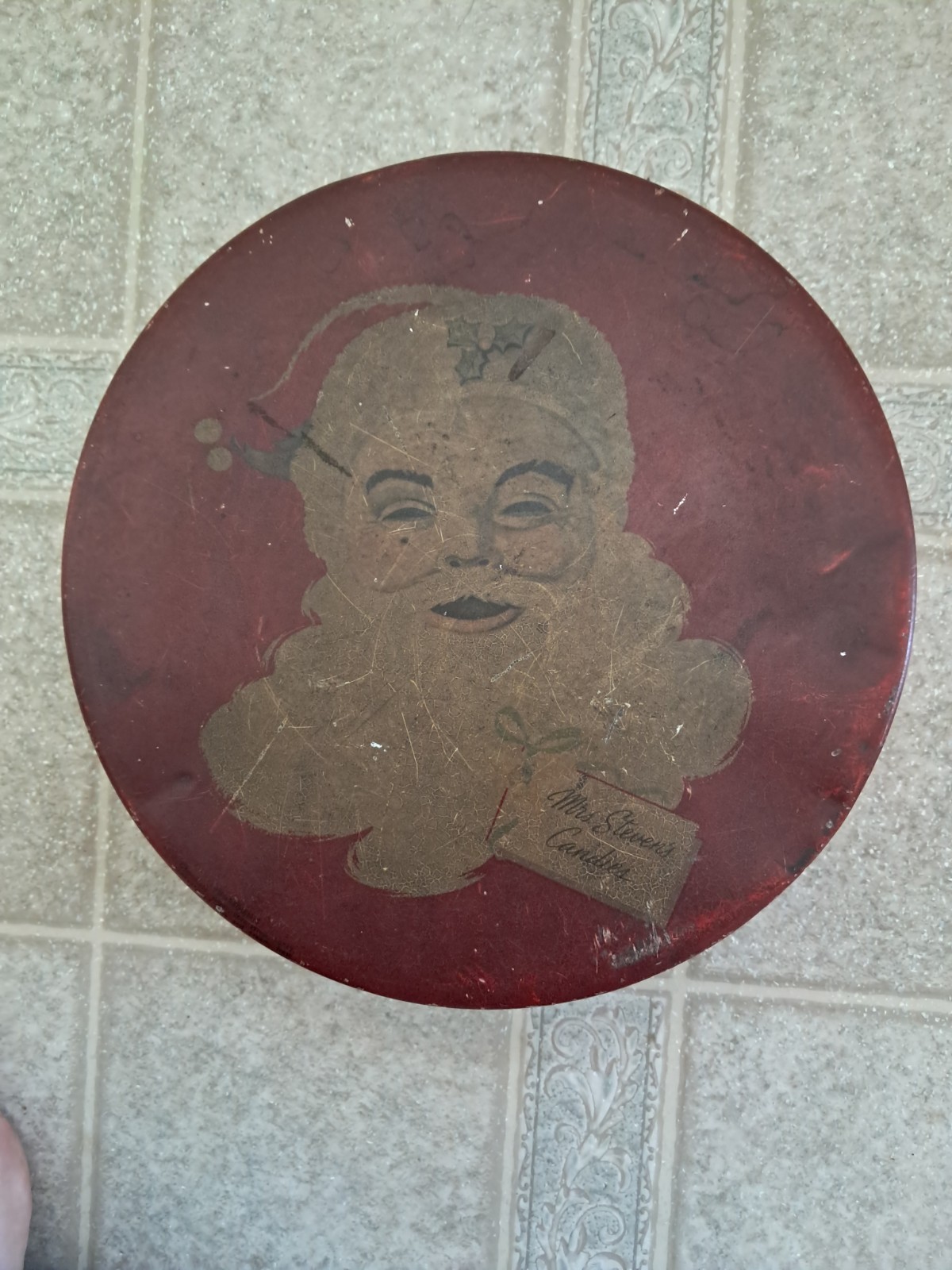 antique Santa claus tin! Mrs. Steven’s Candies tin, Chicago