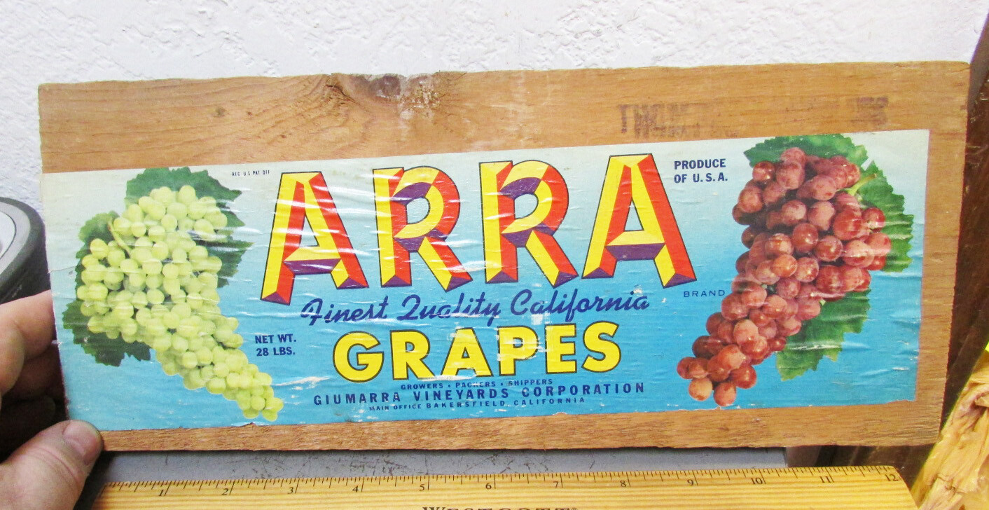 Vintage Fruit Label Wood wall hanger, Arra Grapes, Bakersfield California, decor