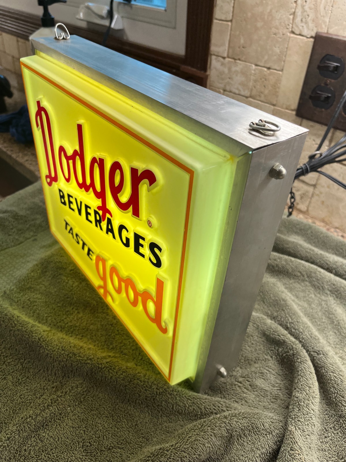 Original 50s Dodger Beverages Taste Good Lighted Sign Rare Everbrite Soda Cola