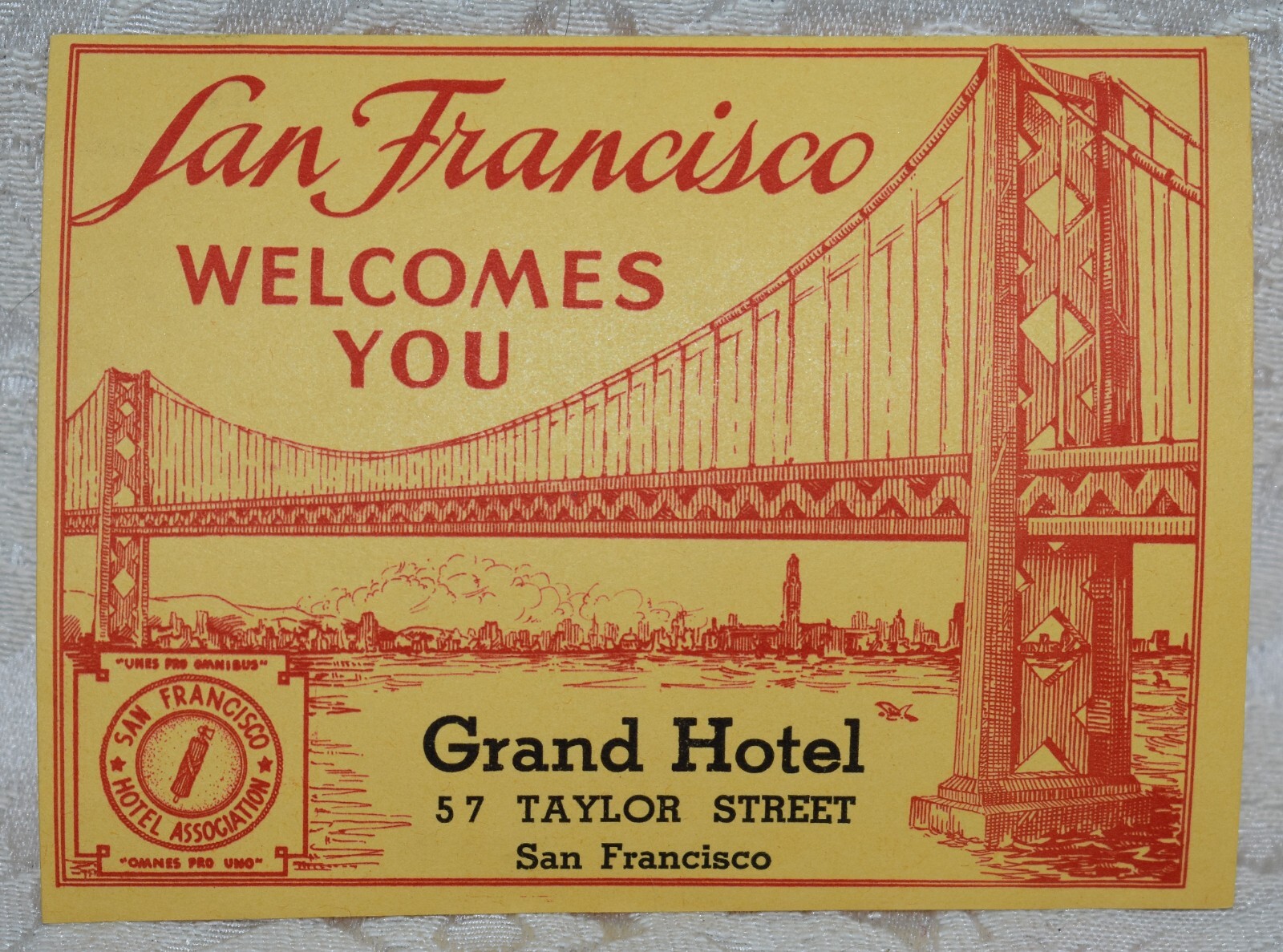121o. VINTAGE LUGGAGE LABEL GRAND HOTEL, SAN FRANCISCO, CA. GOLDEN GATE BRIDGE