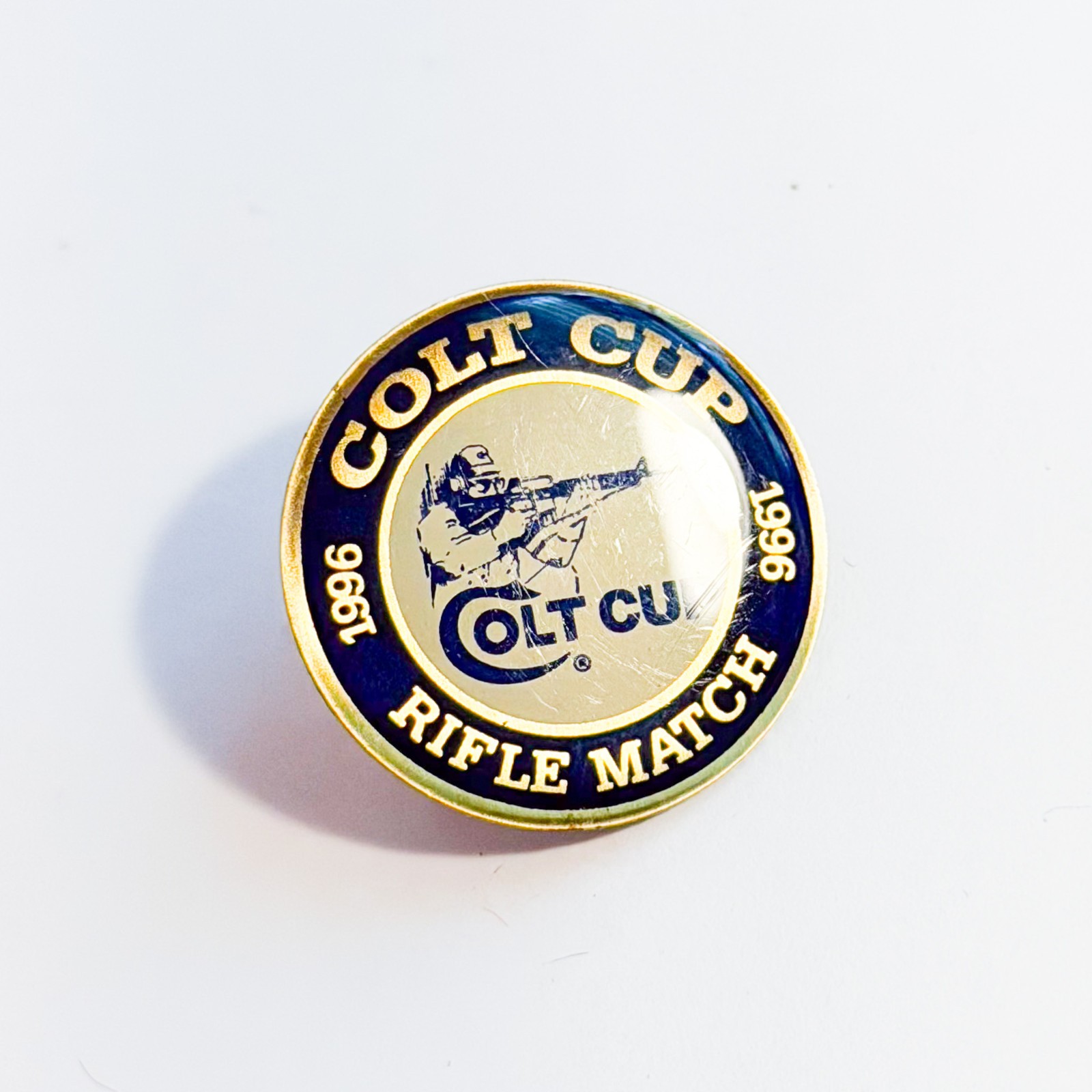 Colt Firearms Rifle Match 1996 Colt Cup Pin Gold Tone Vintage 1″ Button