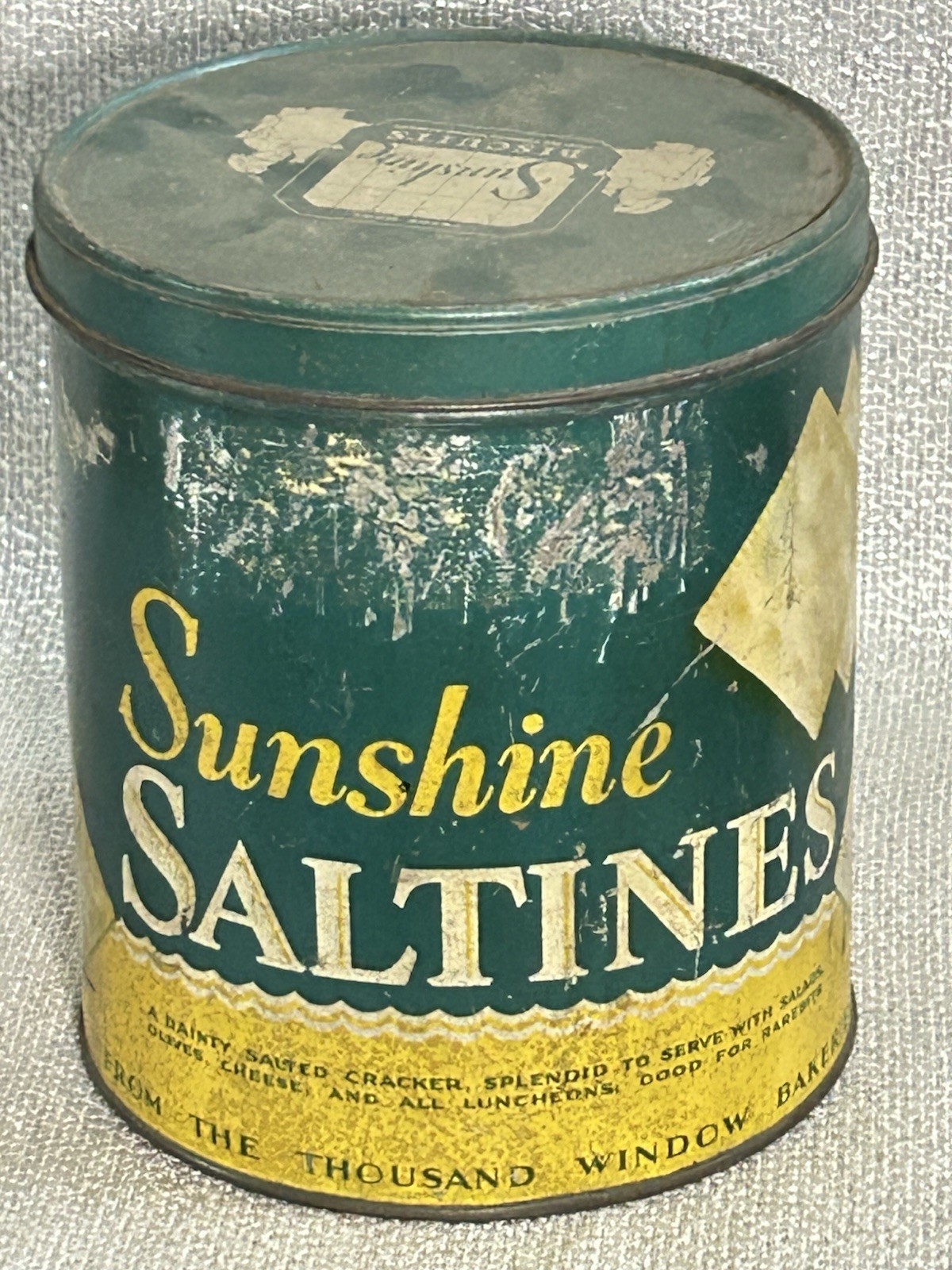 Vintage Tin Sunshine Saltines 1000 Window Bakery NY Loose-Wiles Biscuit Co
