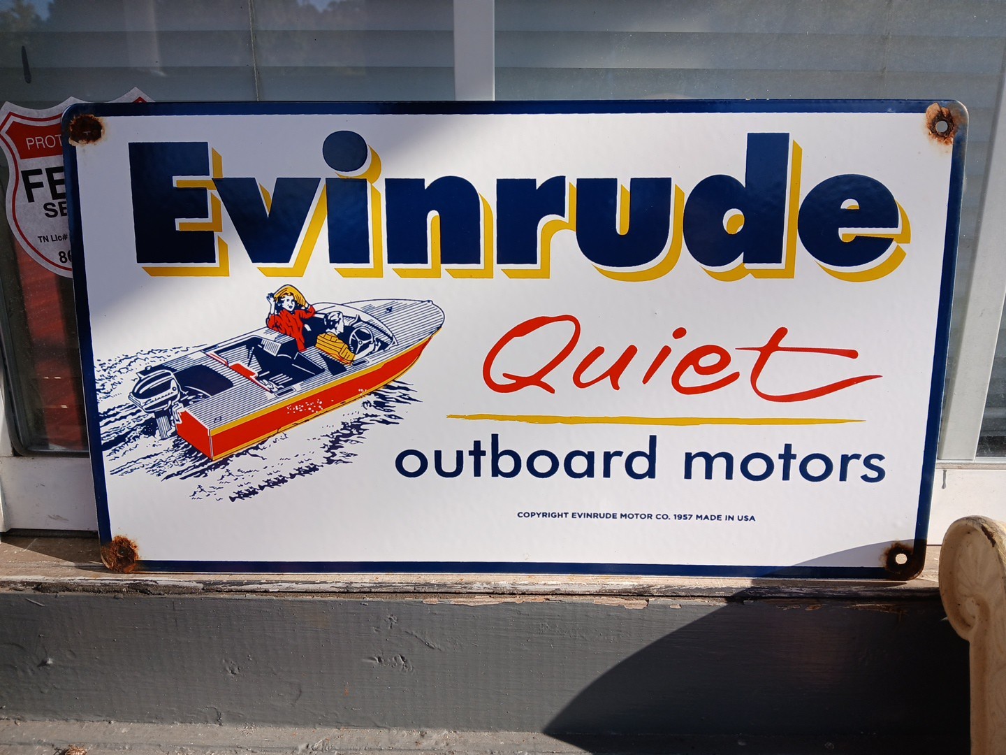 VINTAGE LARGE EVINRUDE OUTBOARD MOTOR PORCELAIN METAL BOAT ENGINE SERVICE SALES