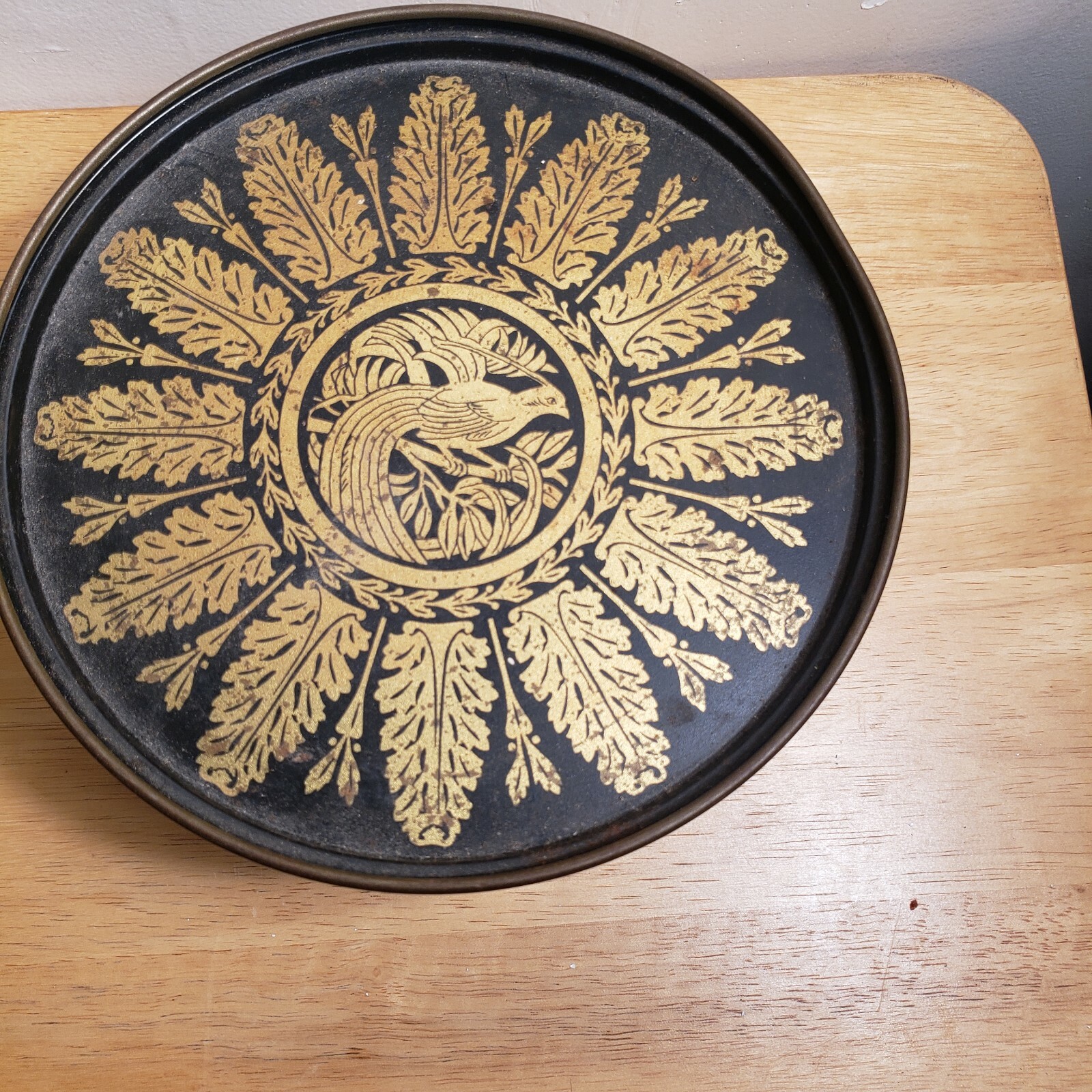 Vintage Guildcraft Tins Gold And Black New York