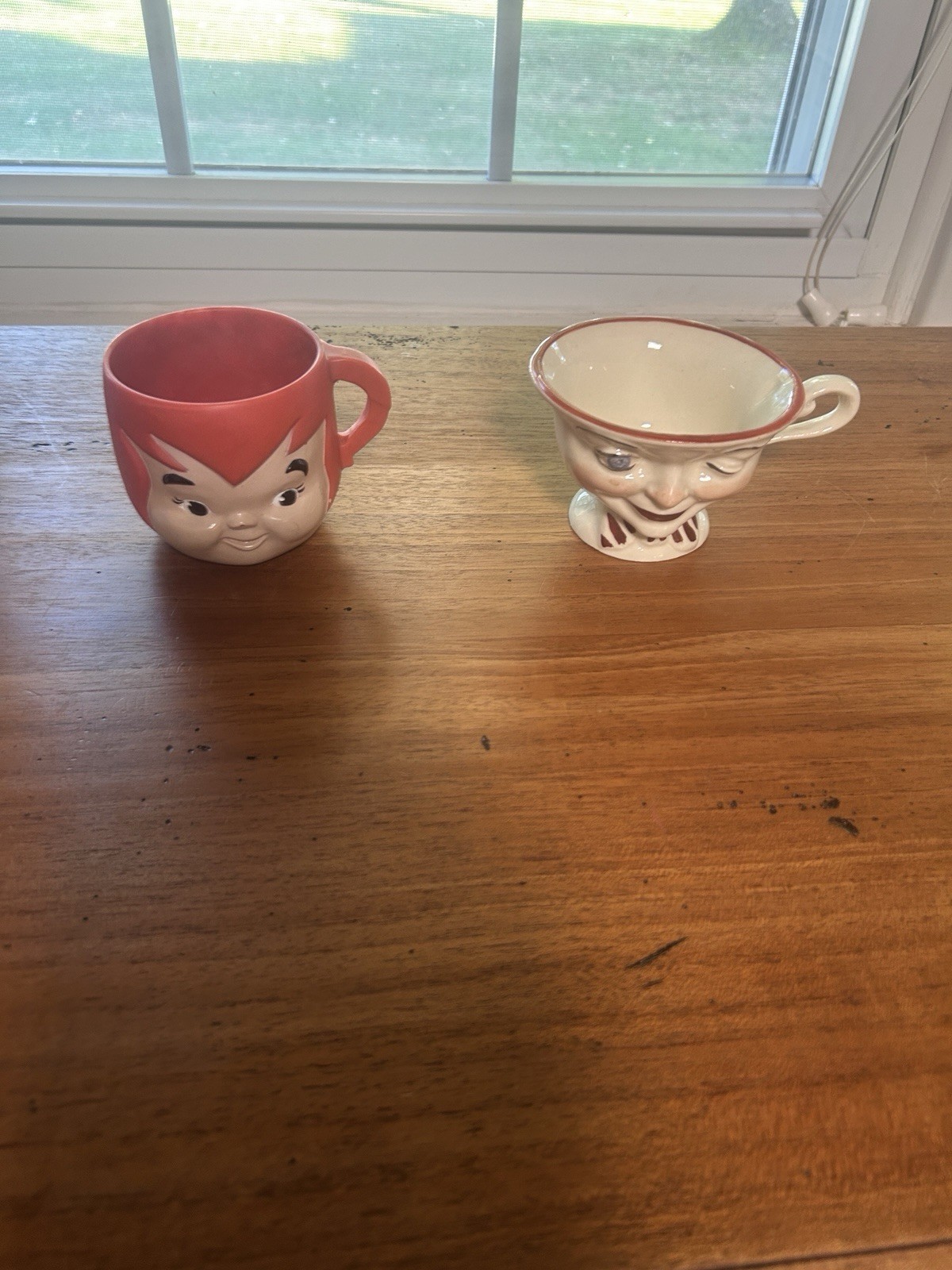 Vintage 1950’s Lipton Tea Winkie Cup , 1972 Pepple Flintstone Plastic Mug Ex.Con