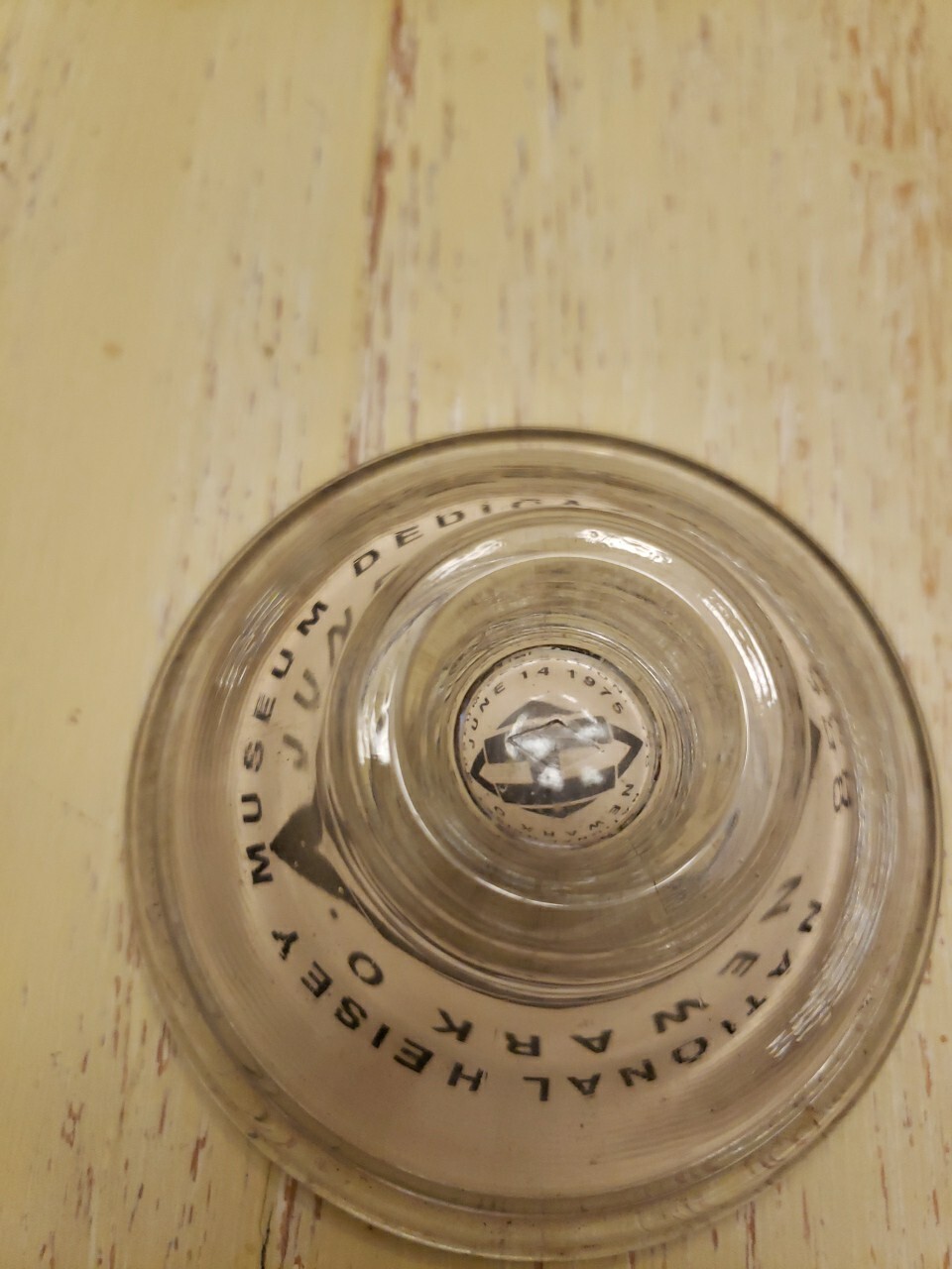 HEISEY GLASS Collector’s PAPERWEIGHT NATIONAL HEISEY MUSEUM DRDICATION 1975 ADV