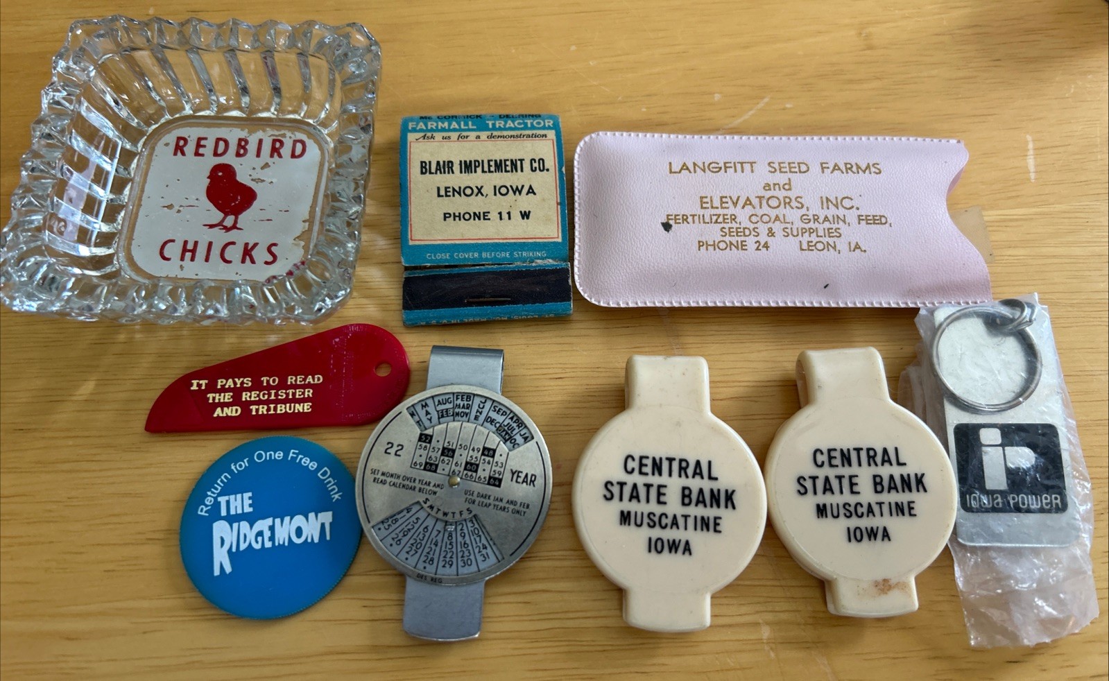Lot Iowa Advertising Souvenirs Token Money Clip Matches Mechanical Calendar Bank