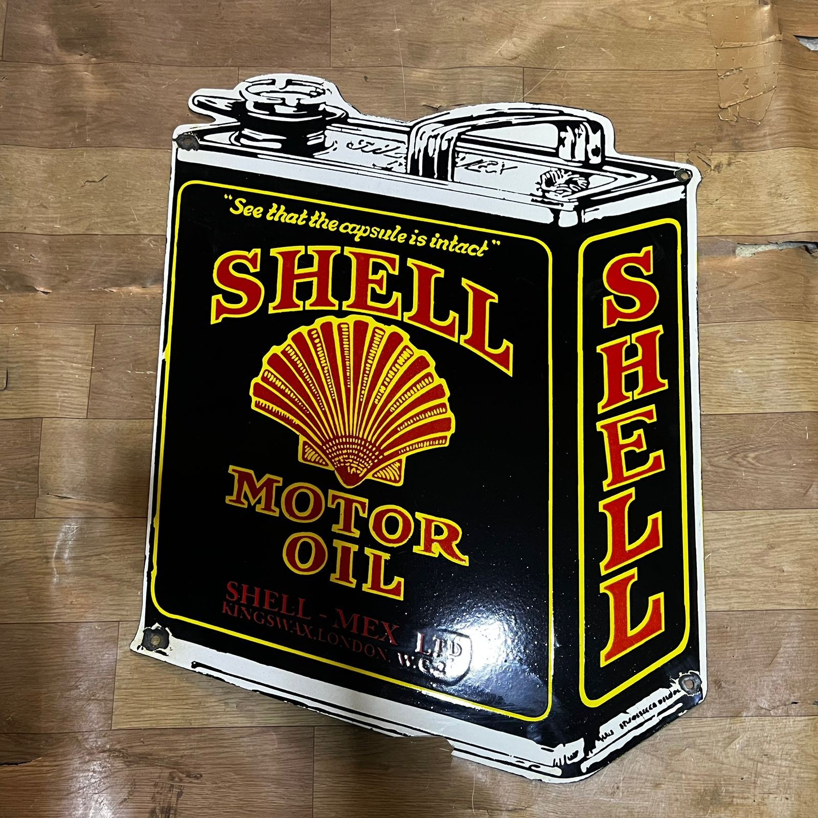 SHELL MOTOR OIL PORCELAIN ENAMEL SIGN 24 X 19 INCHES