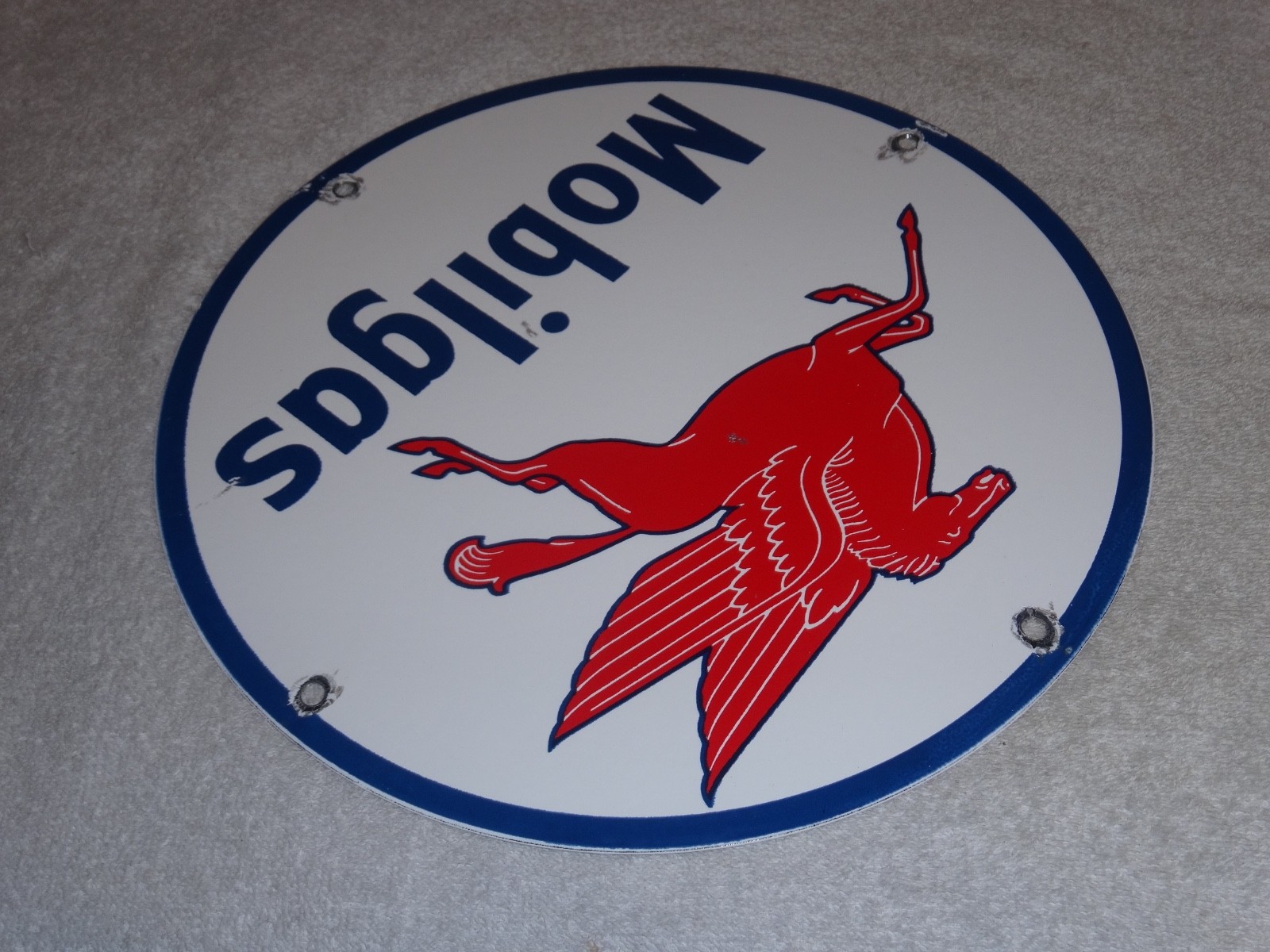 VINTAGE MOBIL MOBILGAS PEGASUS HORSE 11 1/2″ PORCELAIN METAL GASOLINE & OIL SIGN