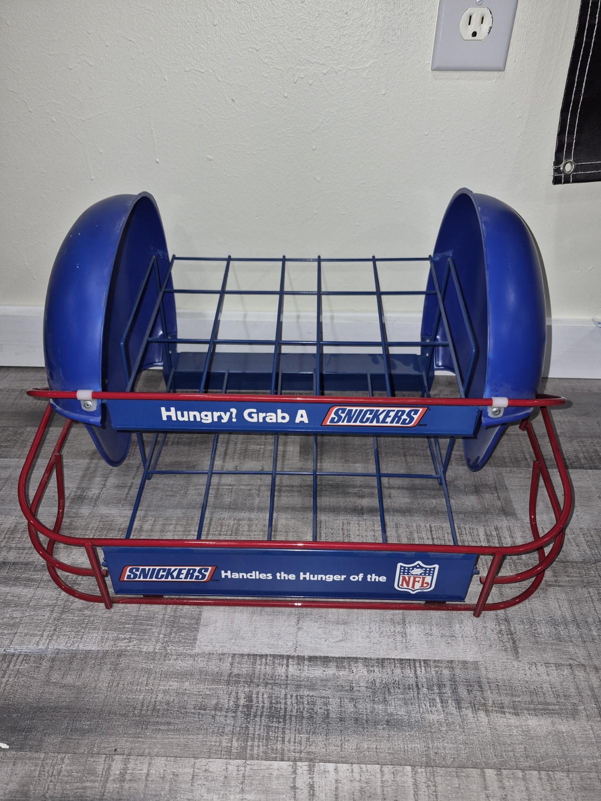 NFL SNICKERS Store Display Shelf Metal Wire Rack Candy Display Very RARE