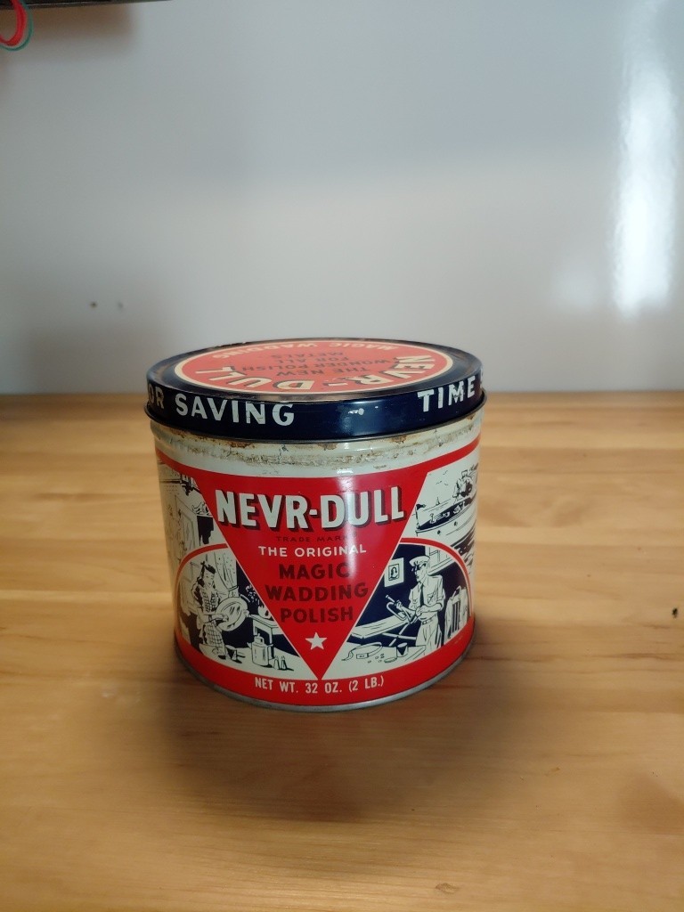 Vintage 1941 NEVR-DULL NEVER-DULL Magic Wadding Polish Tin Can .32 Oz Full Nice
