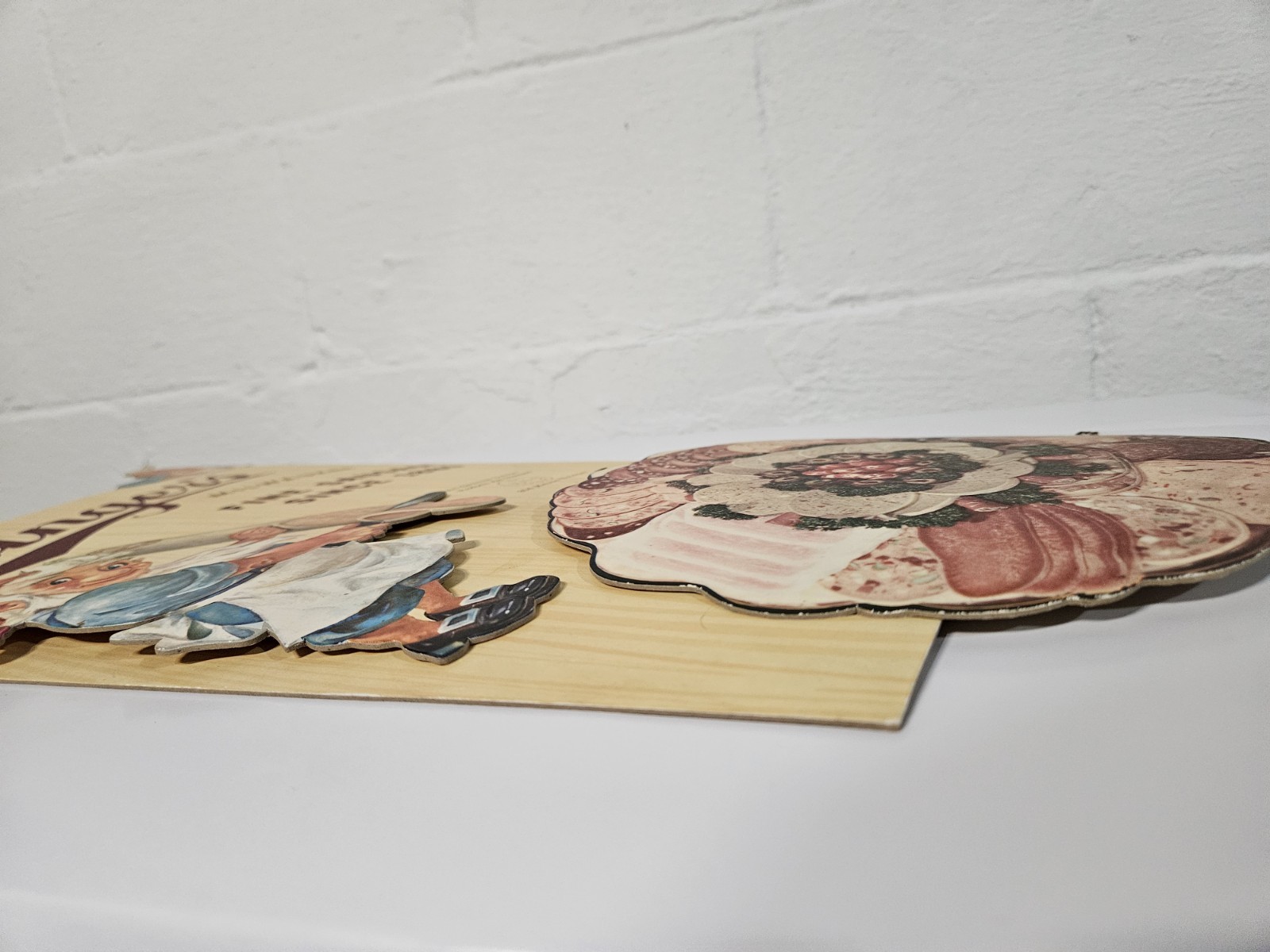 Very Rare Mid-Century Usinger’s Sausage Milwaukee Cardboard Easel Ad Sign