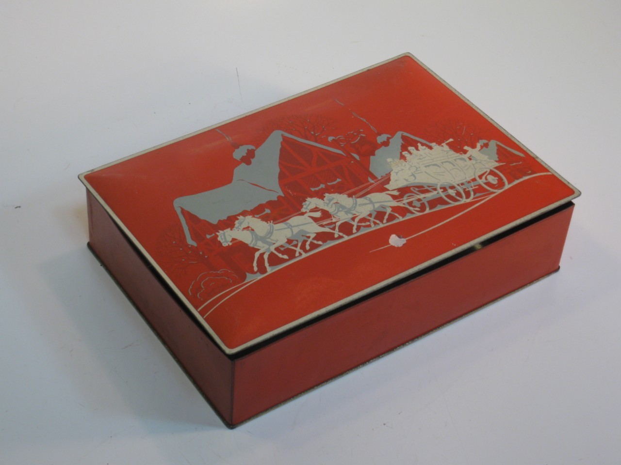 Tin / Box Nabisco Cookies or Crackers Metal Vintage Xmiss Horse Carriage