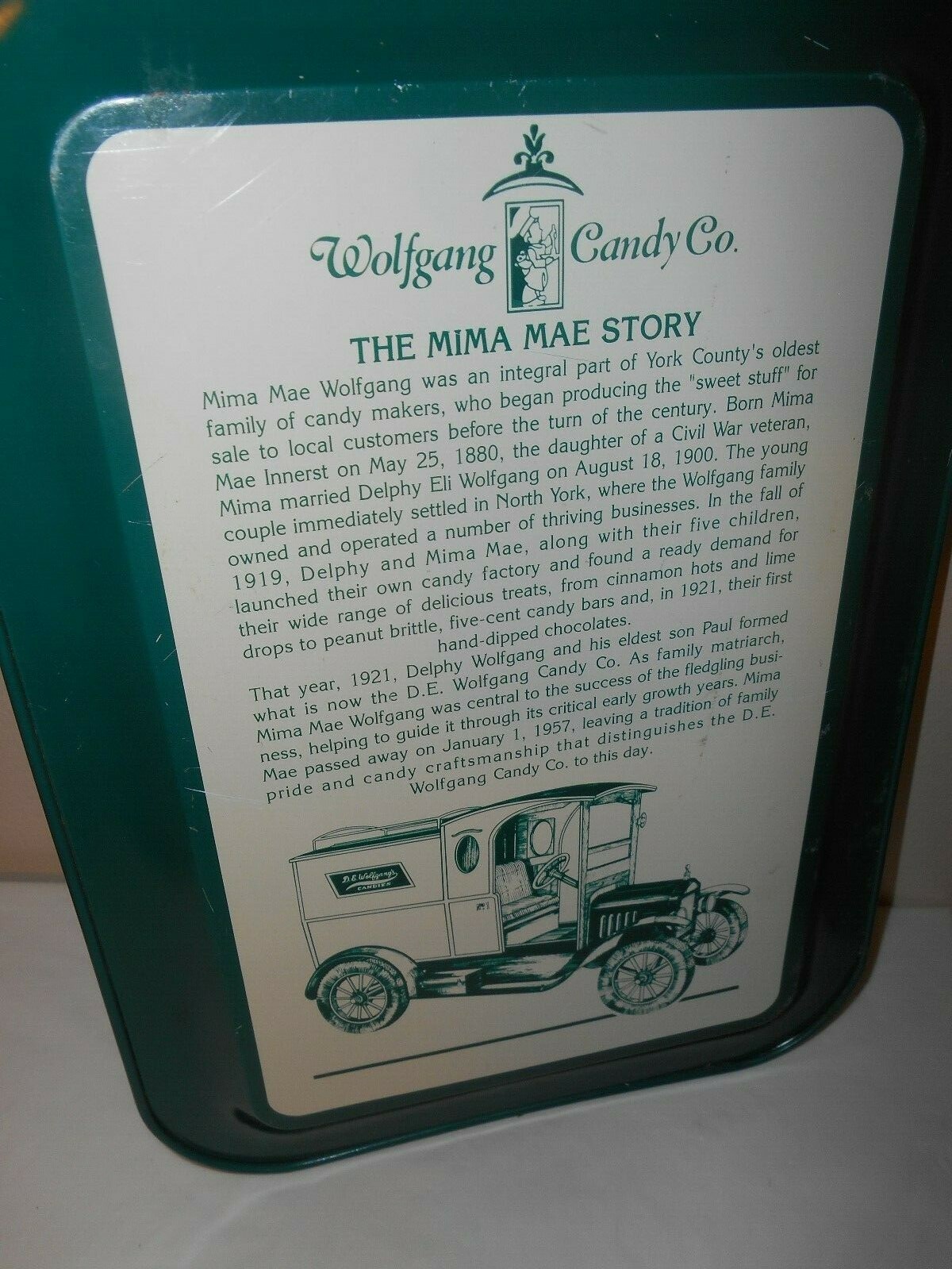 Mima Mae Wolfgang Classic Chocolate 12″ x 8 3/4″ Tin / Metal TRAY Candy Co