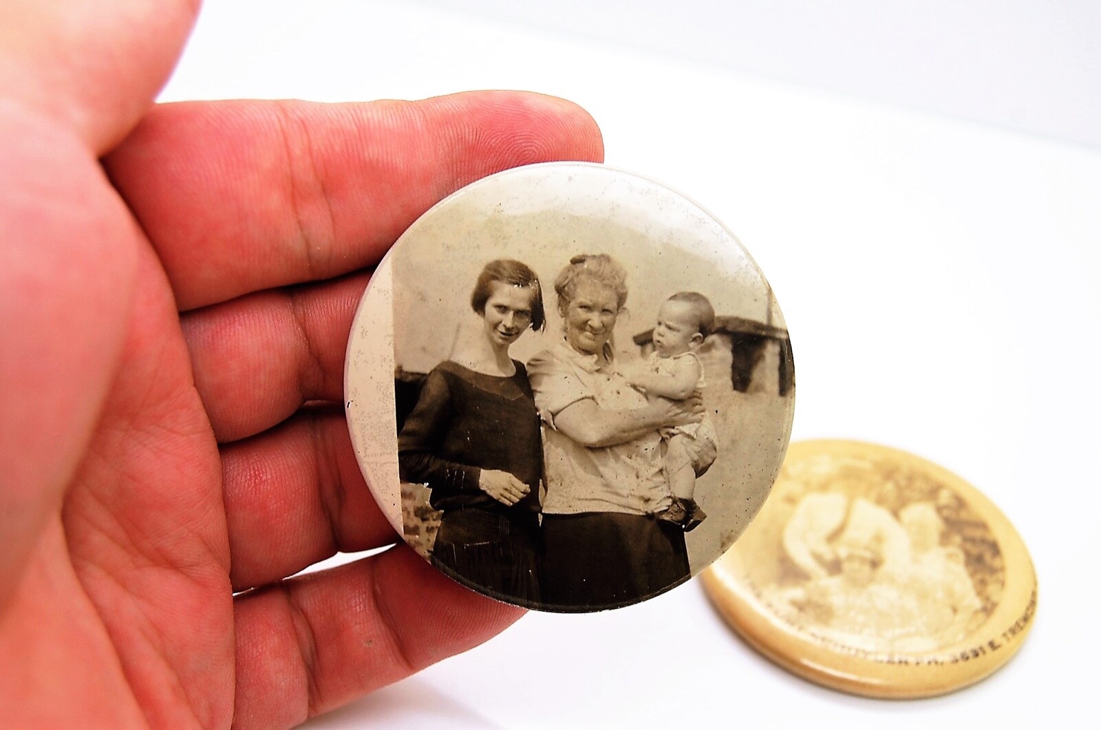LOT OF TWO ANTIQUE PHOTO POCKET / PURSE MIRROR FAMILY PORTRAITS