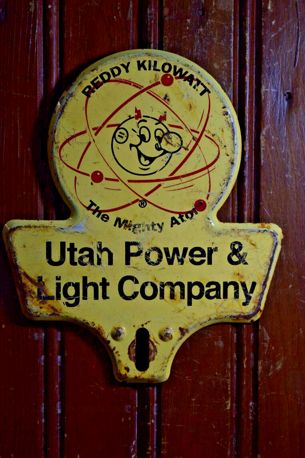 1950s REDDY KILOWATT UTAH POWER STAMPED PAINTED METAL PLATE TOPPER SIGN GAS