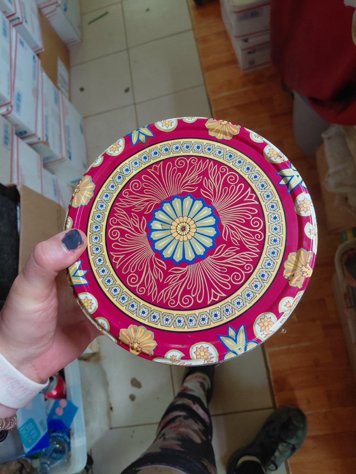 vintage Nyåkers Pepparkakor decorative tin. has some rust inside