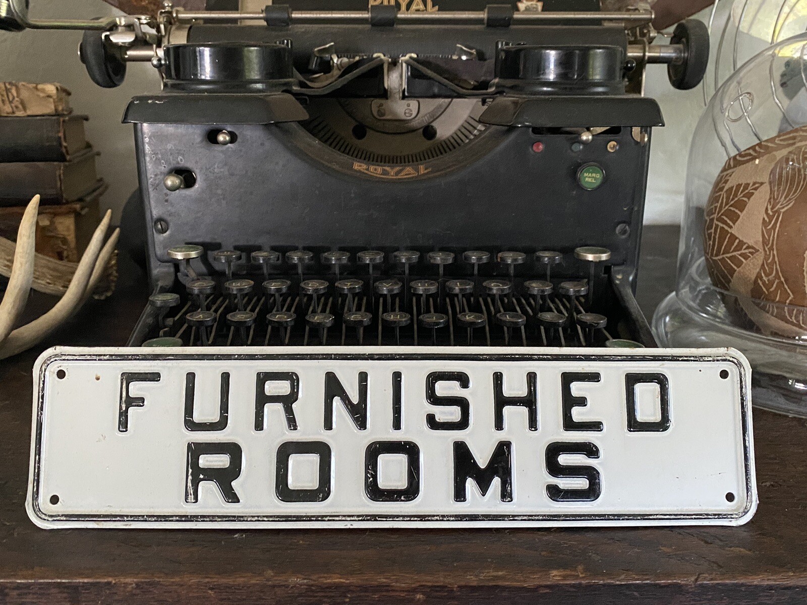 ANTIQUE VTG FURNISHED ROOMS TIN METAL SIGN BOARDING HOUSE HOTEL MOTEL FOR RENT