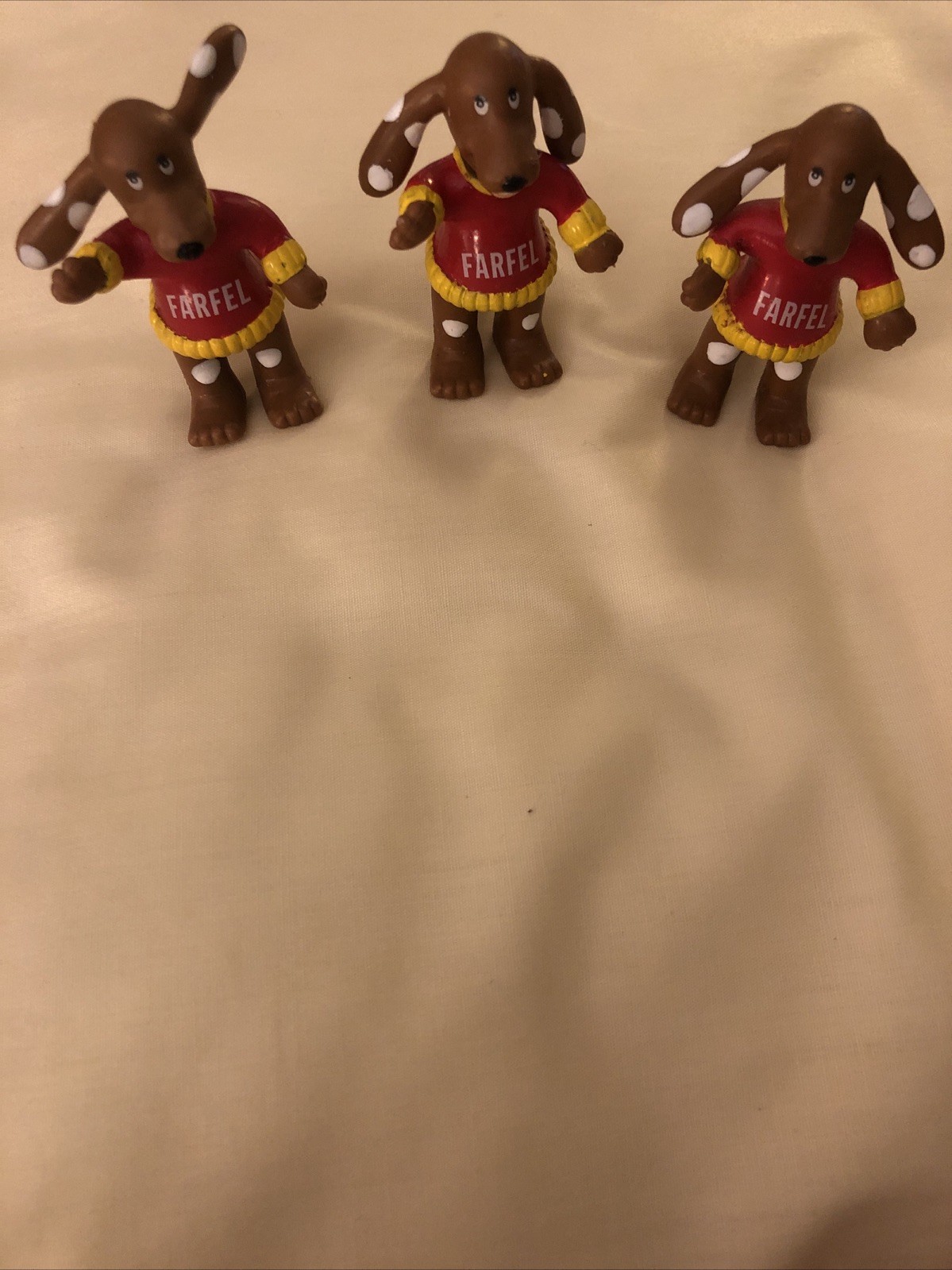 3 VINTAGE NESTLE FARFEL PVC DOG BENDABLE FIGURE BY RUSS 1992