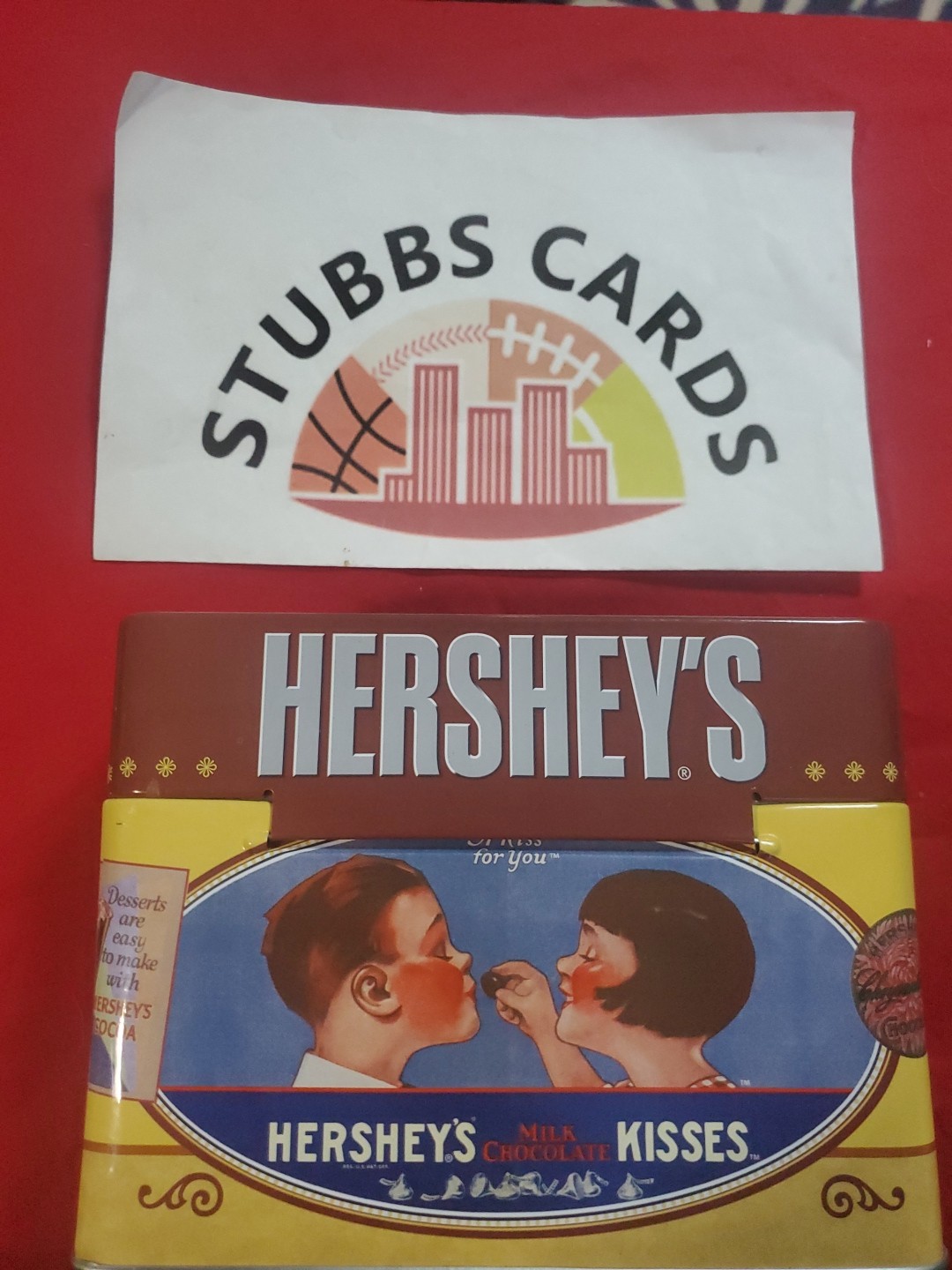 2007 Hershey’s Collectible Tin with 99 Recipe cards.