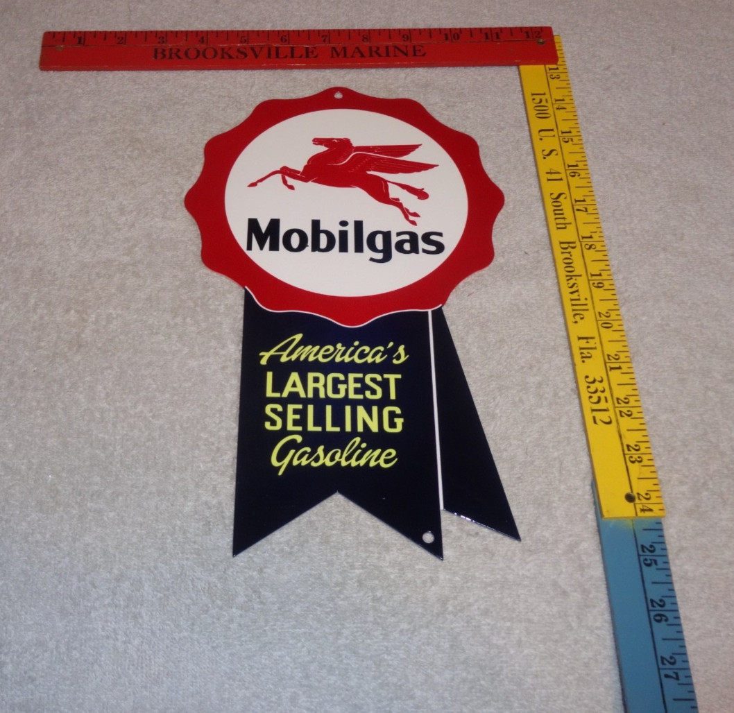 VINTAGE MOBIL MOBILGAS AMERICA’S LARGEST SELLING GASOLINE METAL PEGASUS OIL SIGN