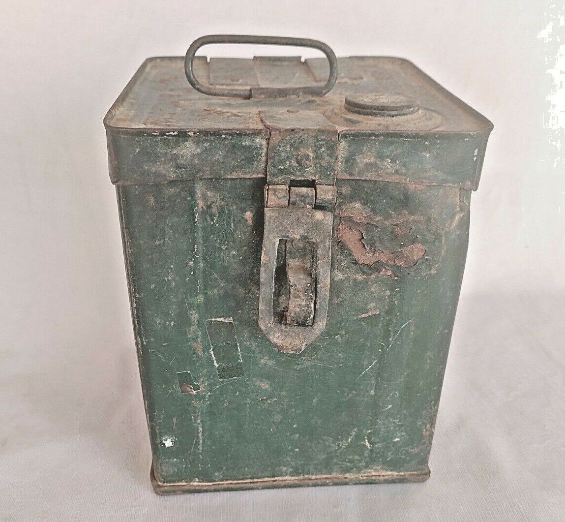 1920s Rising Sun Oil Tin Box: Hand-Painted Indian Advertising Collectible