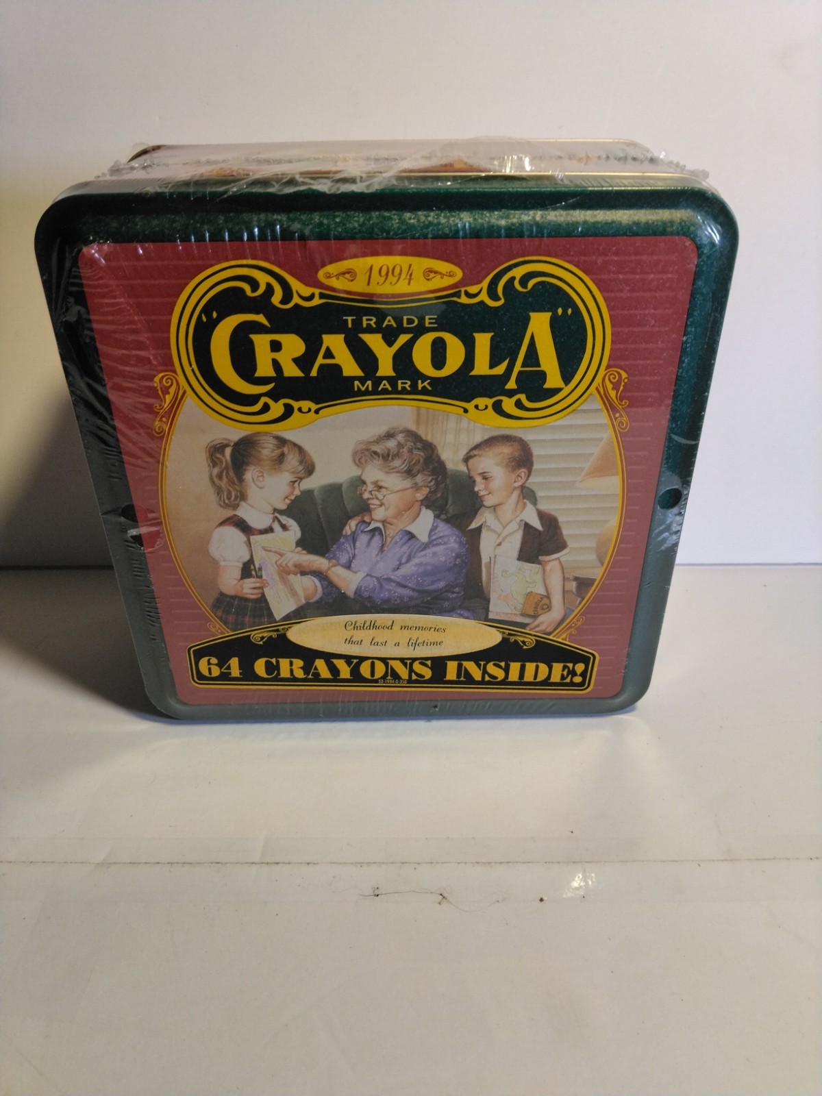 Vintage 1994 Crayola Collector’s Tin 64 Crayons Grandma & Kids USA Sealed
