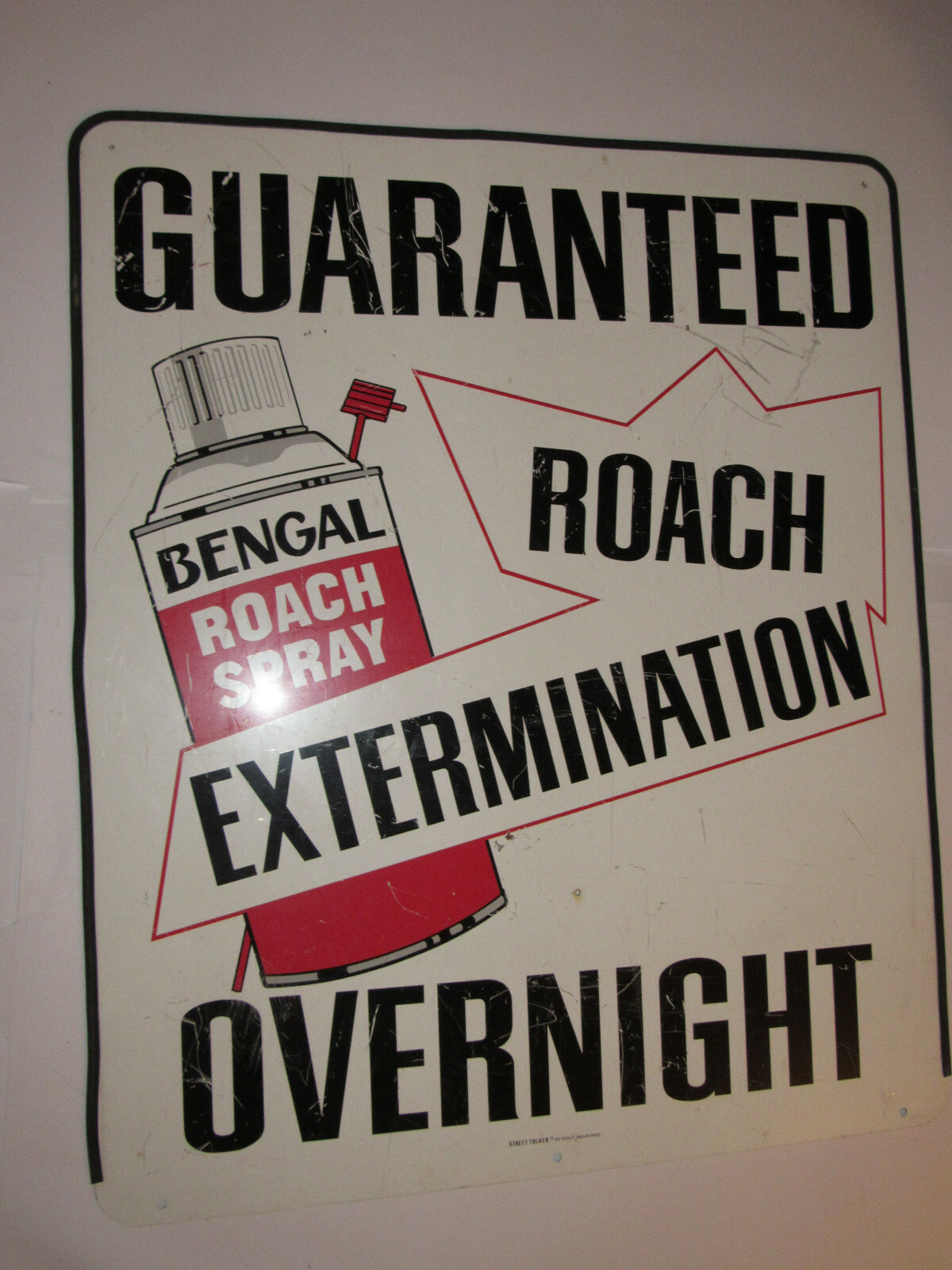 VINTAGE METAL ROACH SPRAY SIGN FROM A NC HARDWARE STORE! 30″x36″! DOUBLE SIDED!