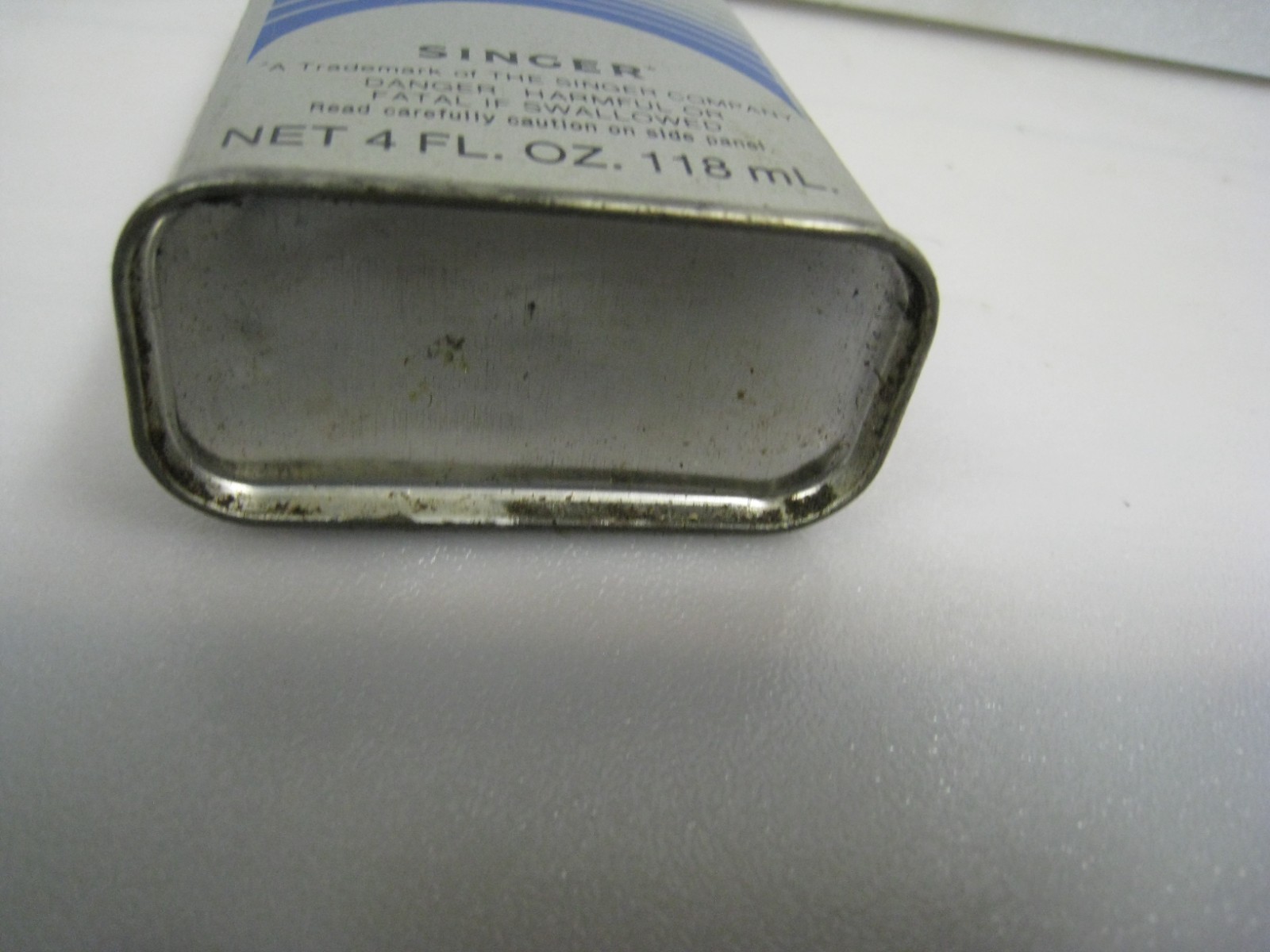SINGER SEWING MACHINE OIL CAN HANDY HOUSEHOLD ALL PURPOSE MID 1900’S