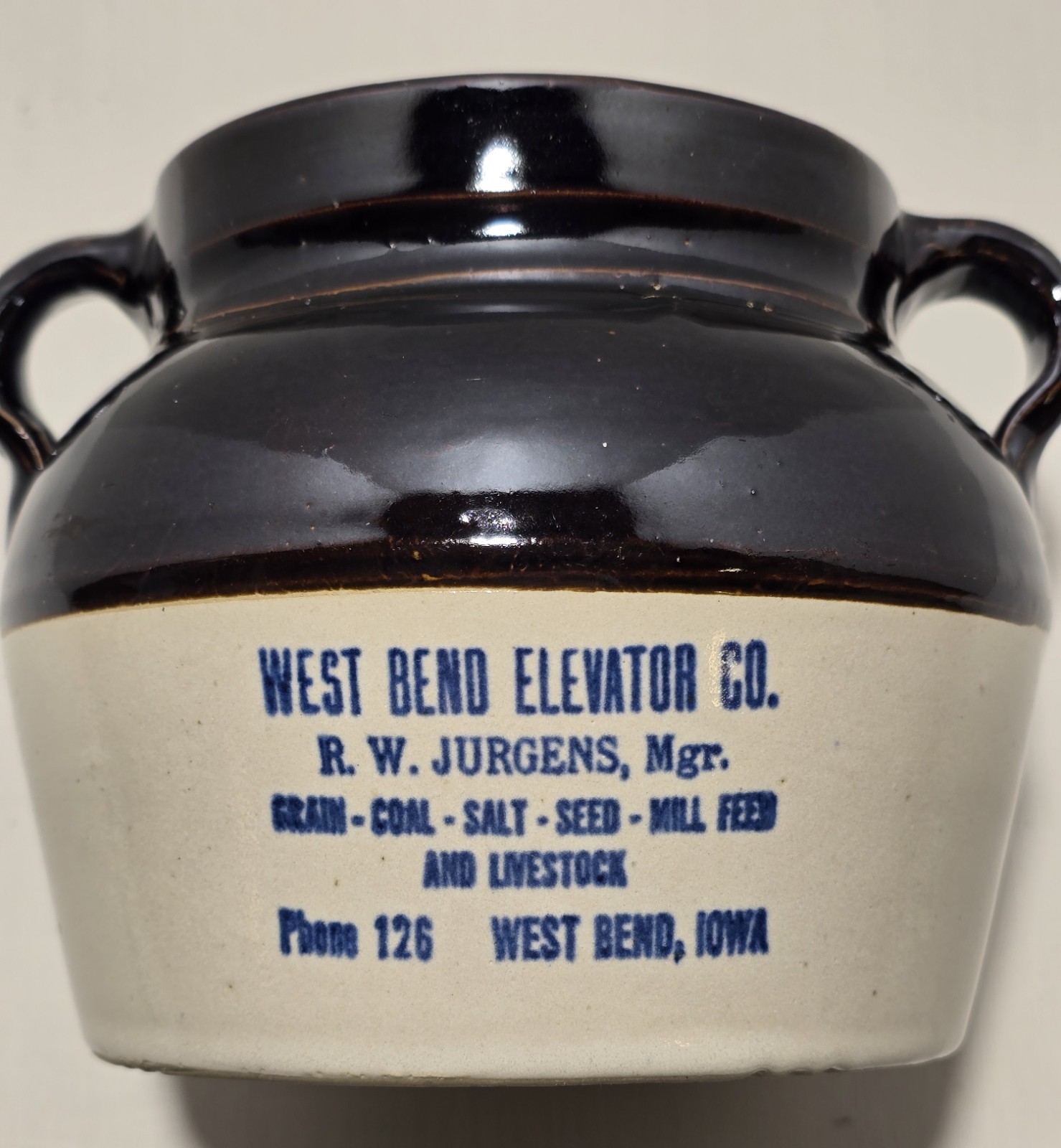Red Wing Advertising Bean Pot West Bend Elevator CO West Bend, Iowa
