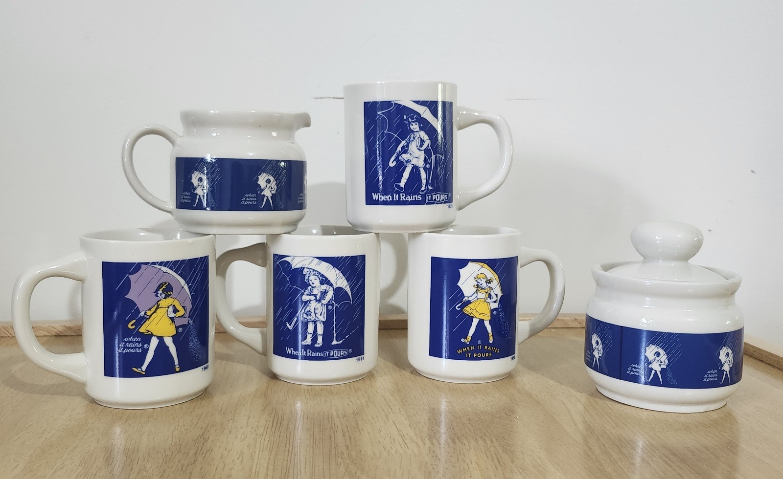 Vintage Morton Salt – Set of Four Mugs – Sugar Bowl w/ Lid & Creamer – 6 Pieces