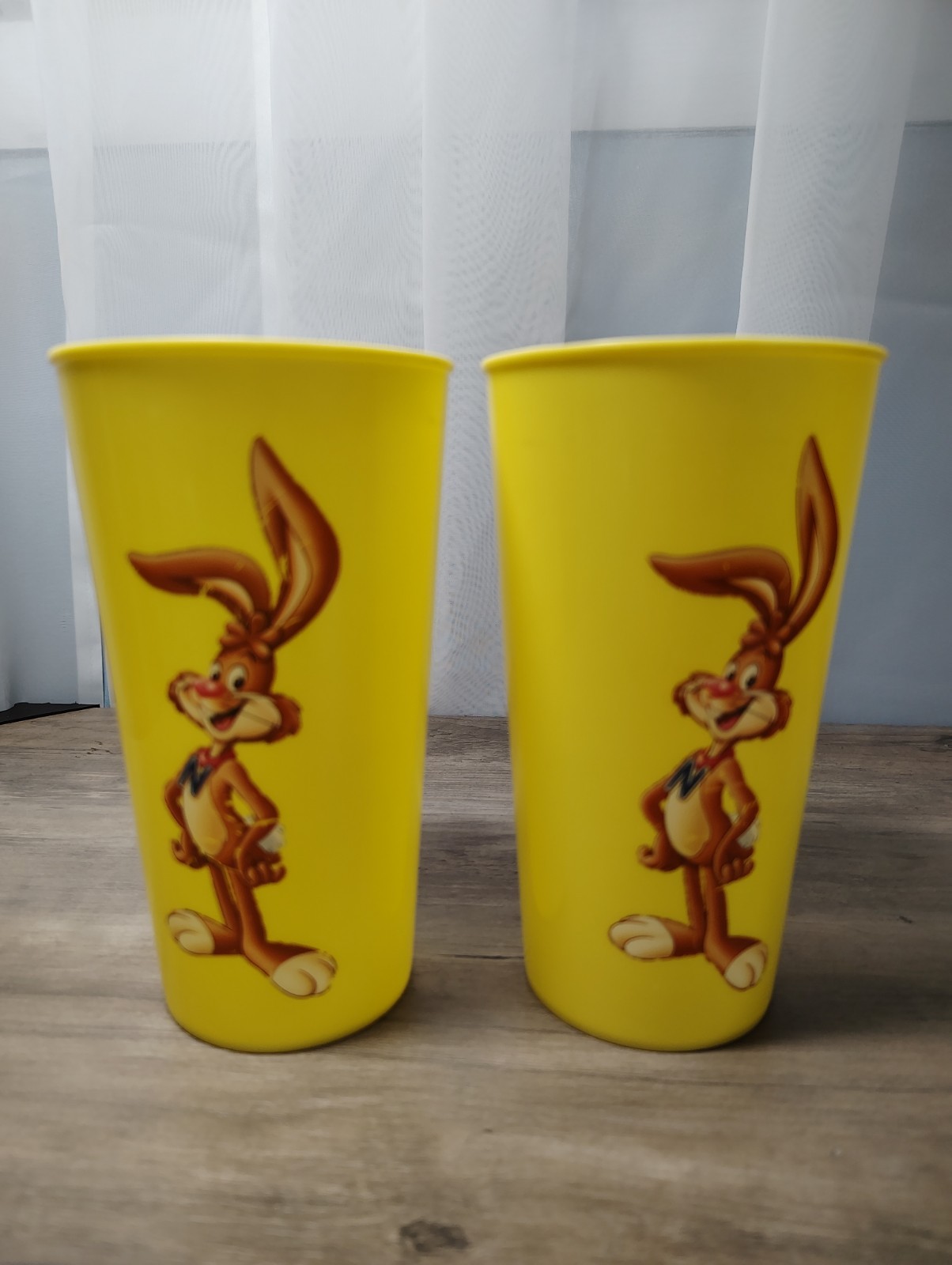 Vintage Nestle Nesquik Bunny Plastic Tumblers Cups Set of 2 Yellow