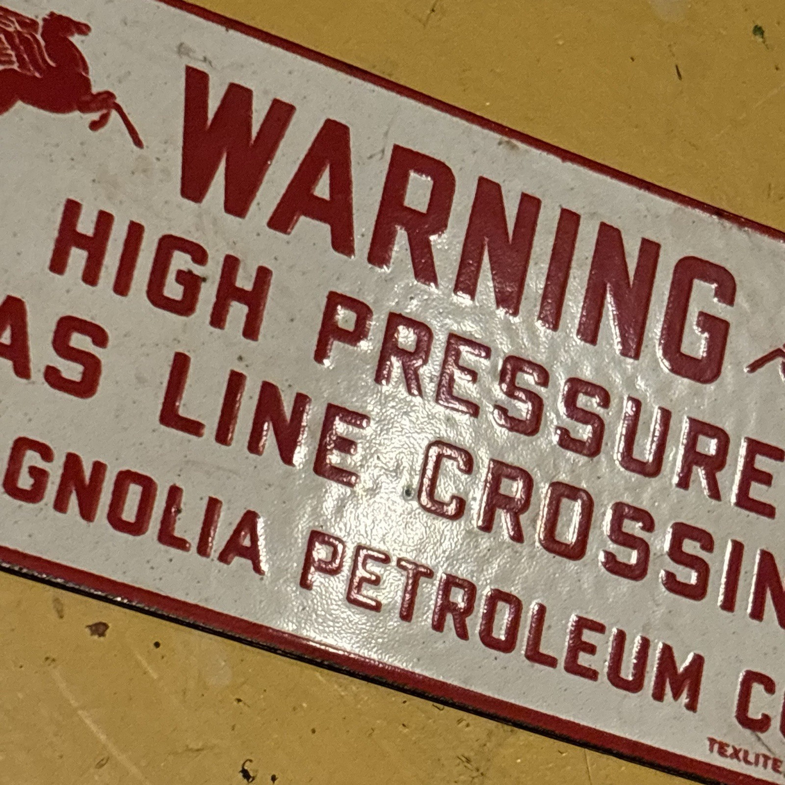 1950s MOBIL PEGASUS ~ MAGNOLIA PETROLEUM CO Porcelain Gas Oil TEXLITE Sign
