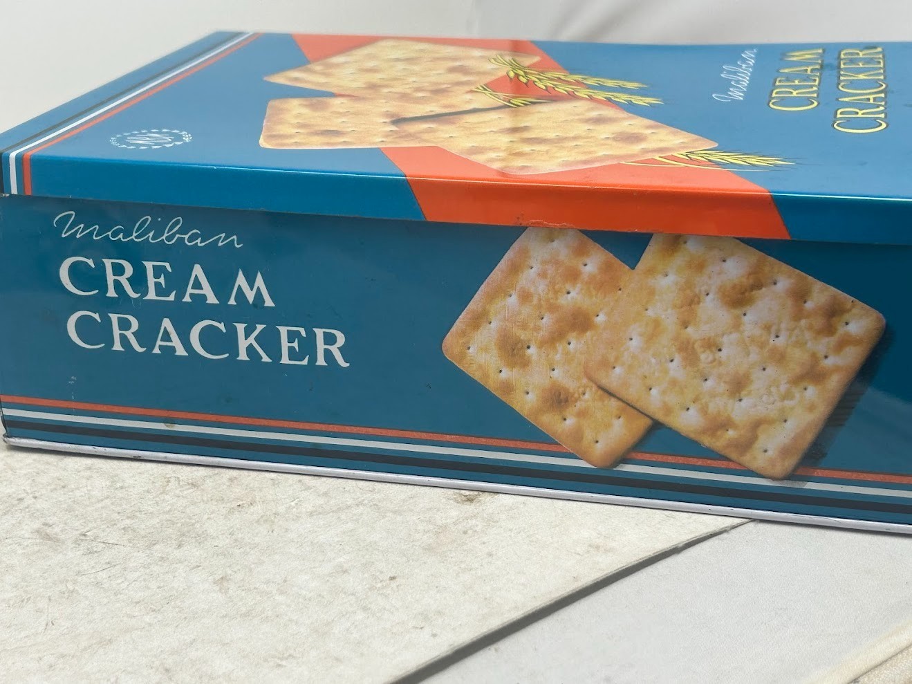 1985 Maliban Cream Cracker Biscuit Advertising Tin from Sri Lanka ~12″