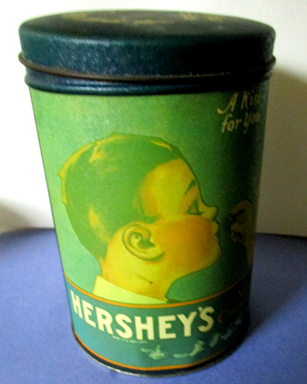Tin Hershey’s Kisses Milk Chocolate Metal “A Kiss for You” 1980 Original