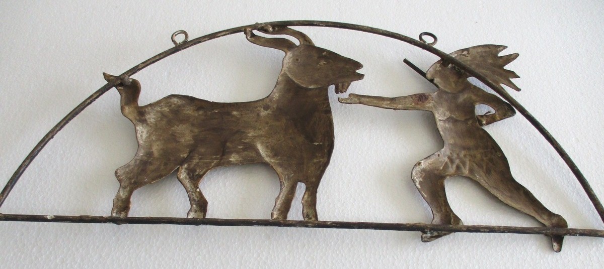 ANTIQUE VINTAGE OLD MAN AND GOAT ADVERTISEMENT TRADE SIGN .