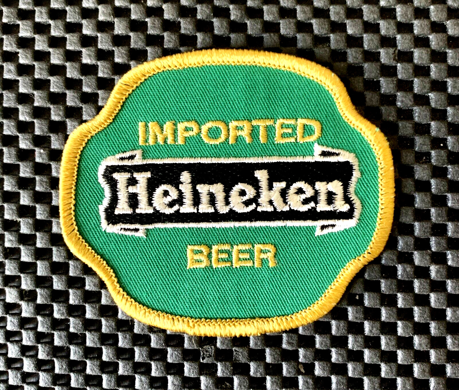 IMPORTED HEINEKEN BEER EMBROIDERED SEW ON PATCH BEER GREEN LIZARDS 3 1/2 x 3 NOS