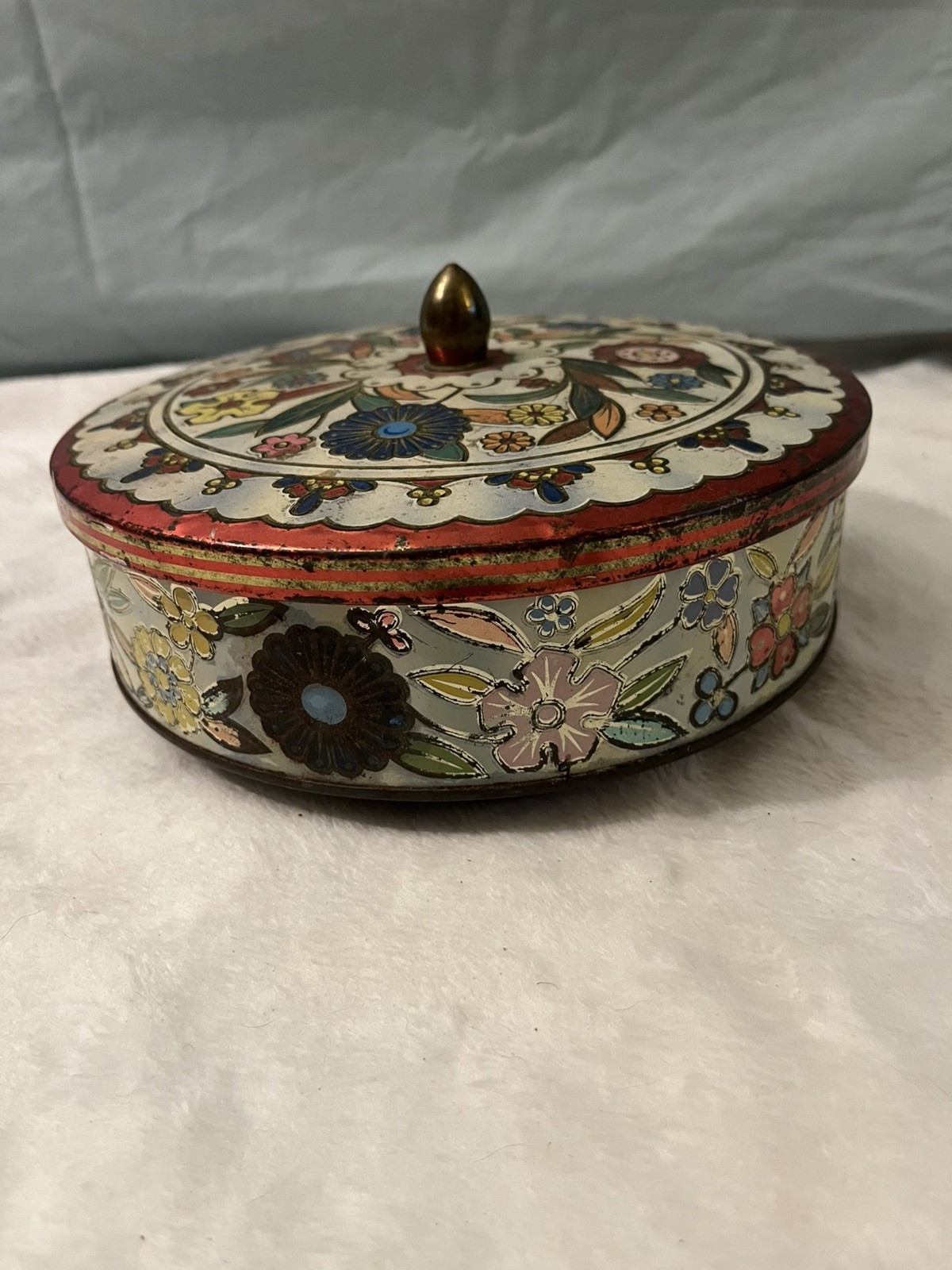 Vintage England Round Tin Cookie /Biscuits Container Multicolored Floral – AS IS
