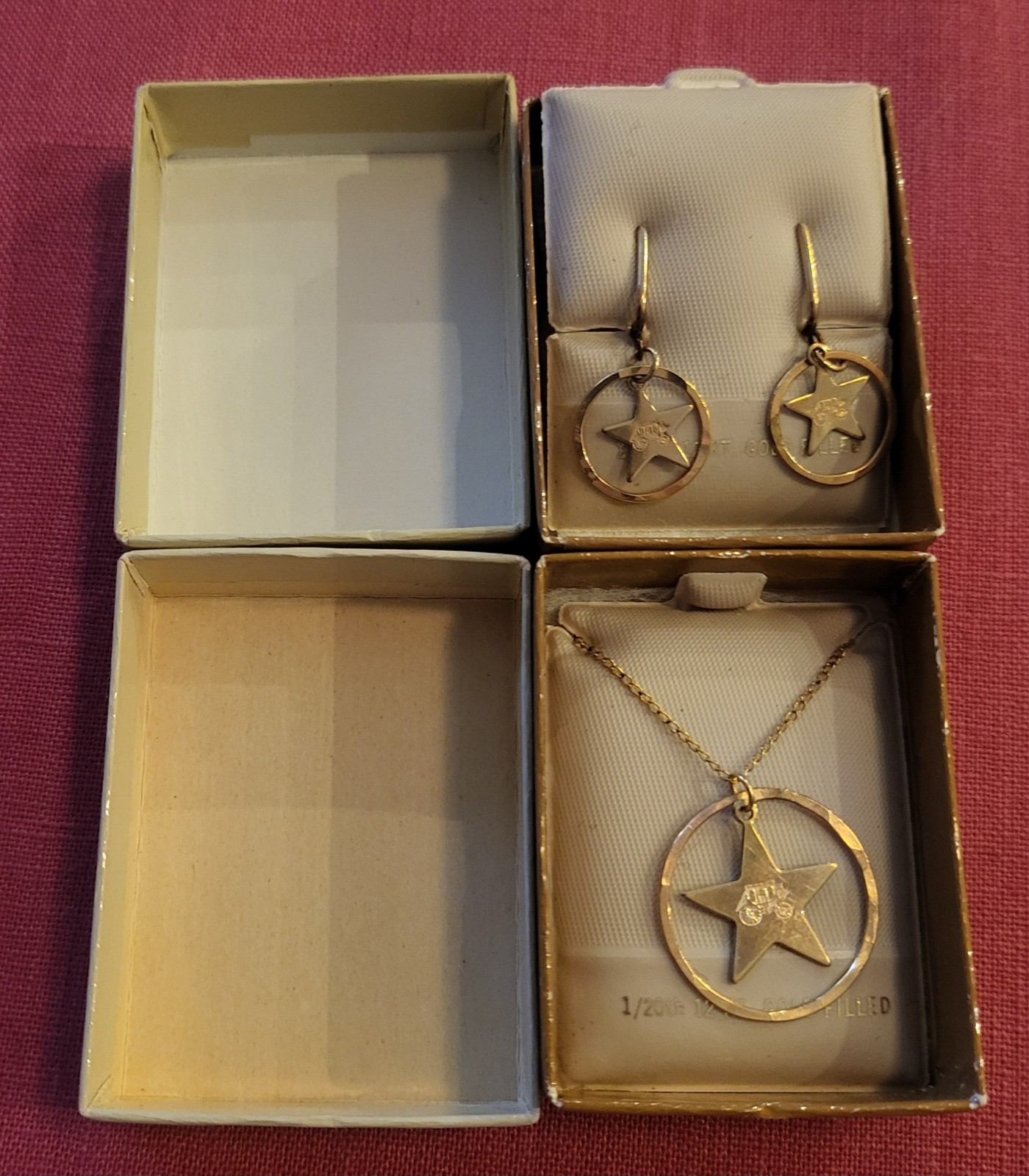 Vintage Wells Fargo Gold Star Screwback Earrings and Matching Necklace NIB