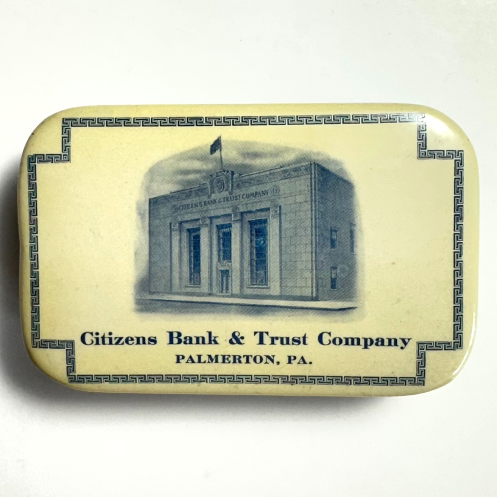 1920s CITIZEN’S BANK & TRUST CO. Palmerton PA Celluloid Valet Brush 2.75×4.25″