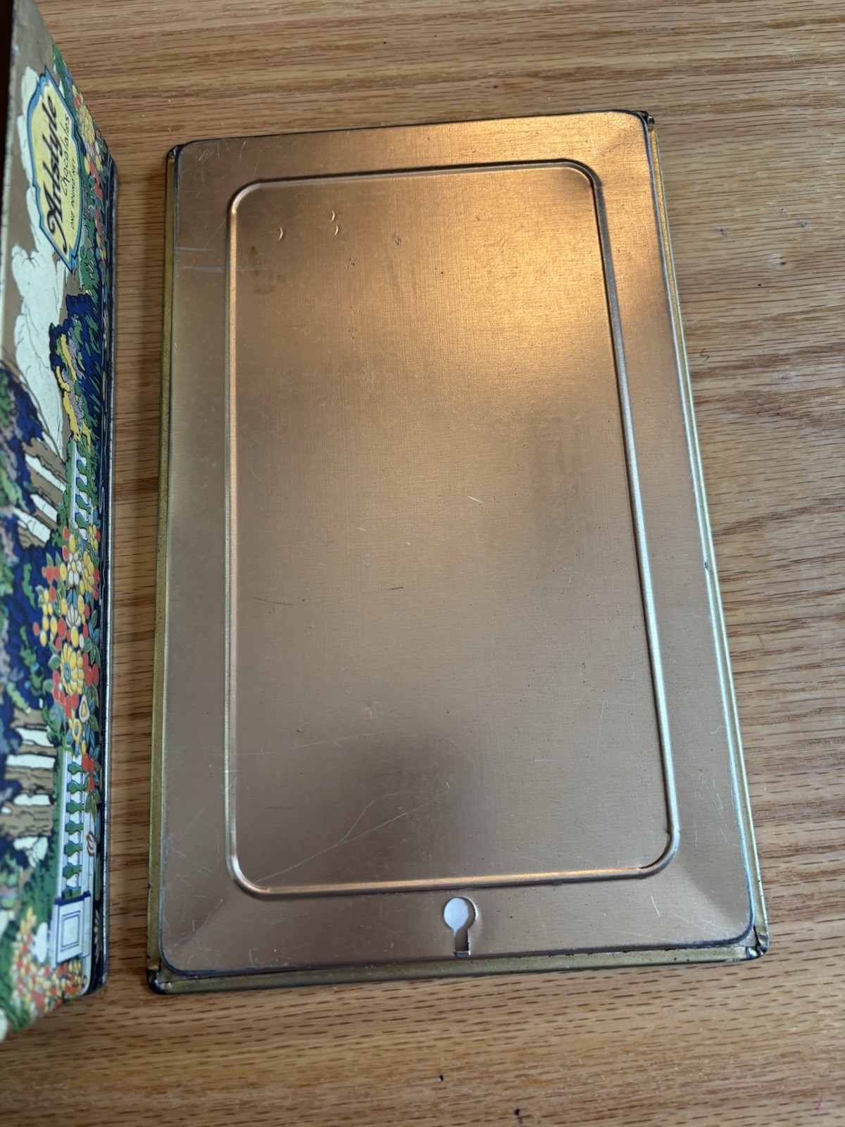 Vintage 1920’s Artstyle Chocolates Decorative Tin “With love To Mother”poem ***