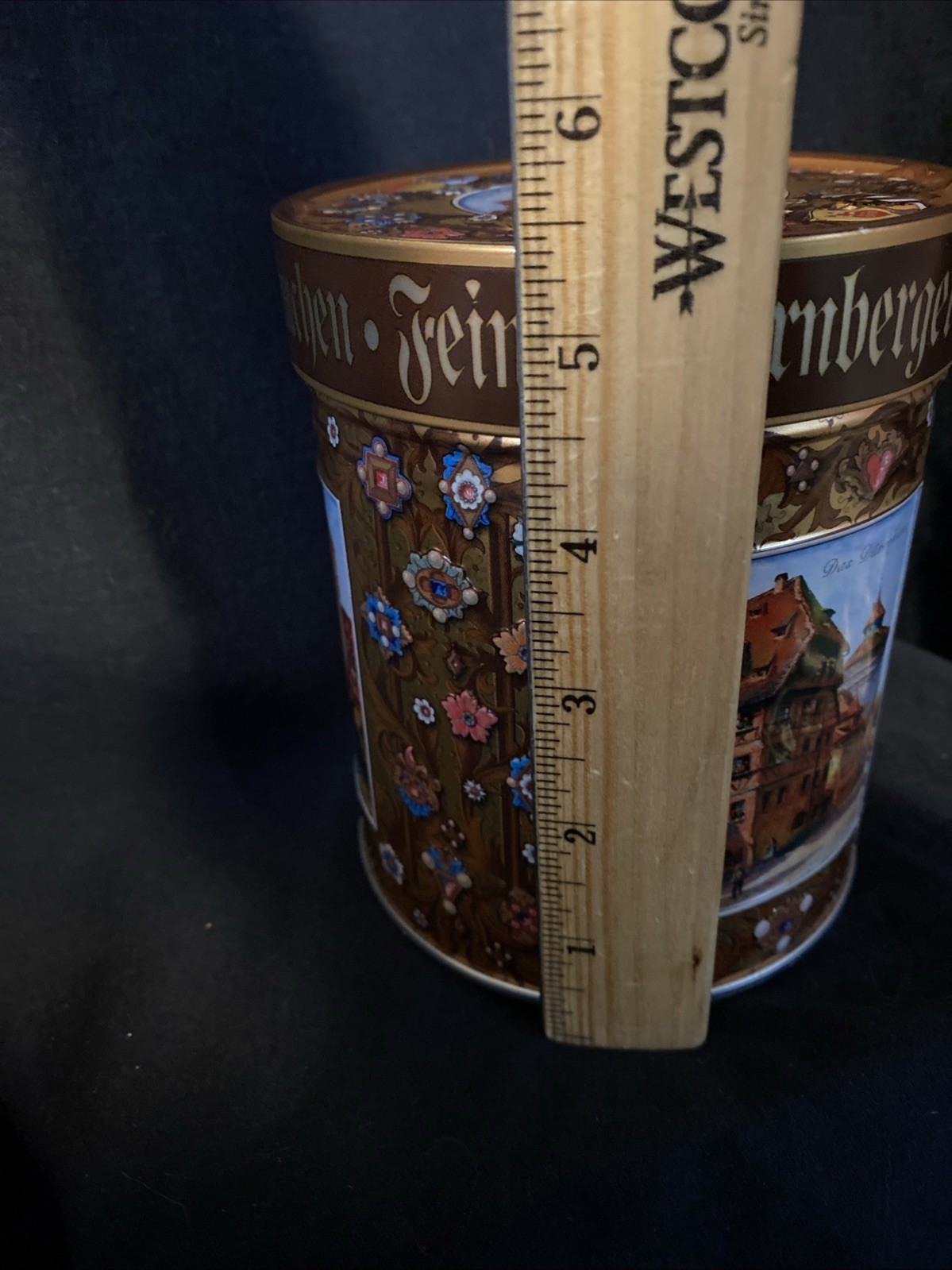 Lebkuchen-Schmidt Cookie Tin Nurnberg Germany 5-1/4″