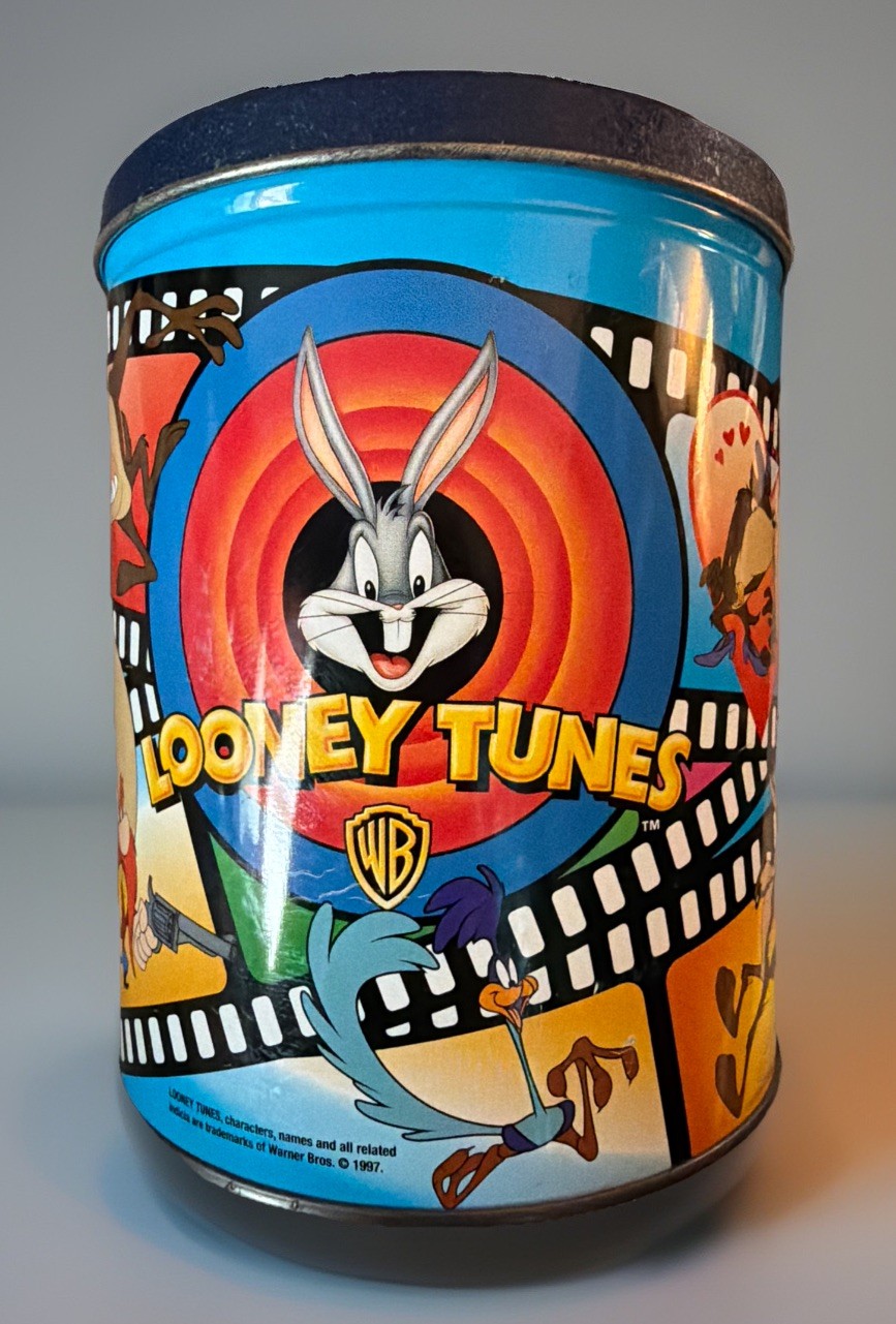 The Looney Tunes 1997 Bugs Bunny Road Runner Tin Can With Puzzle Inside Vintage.