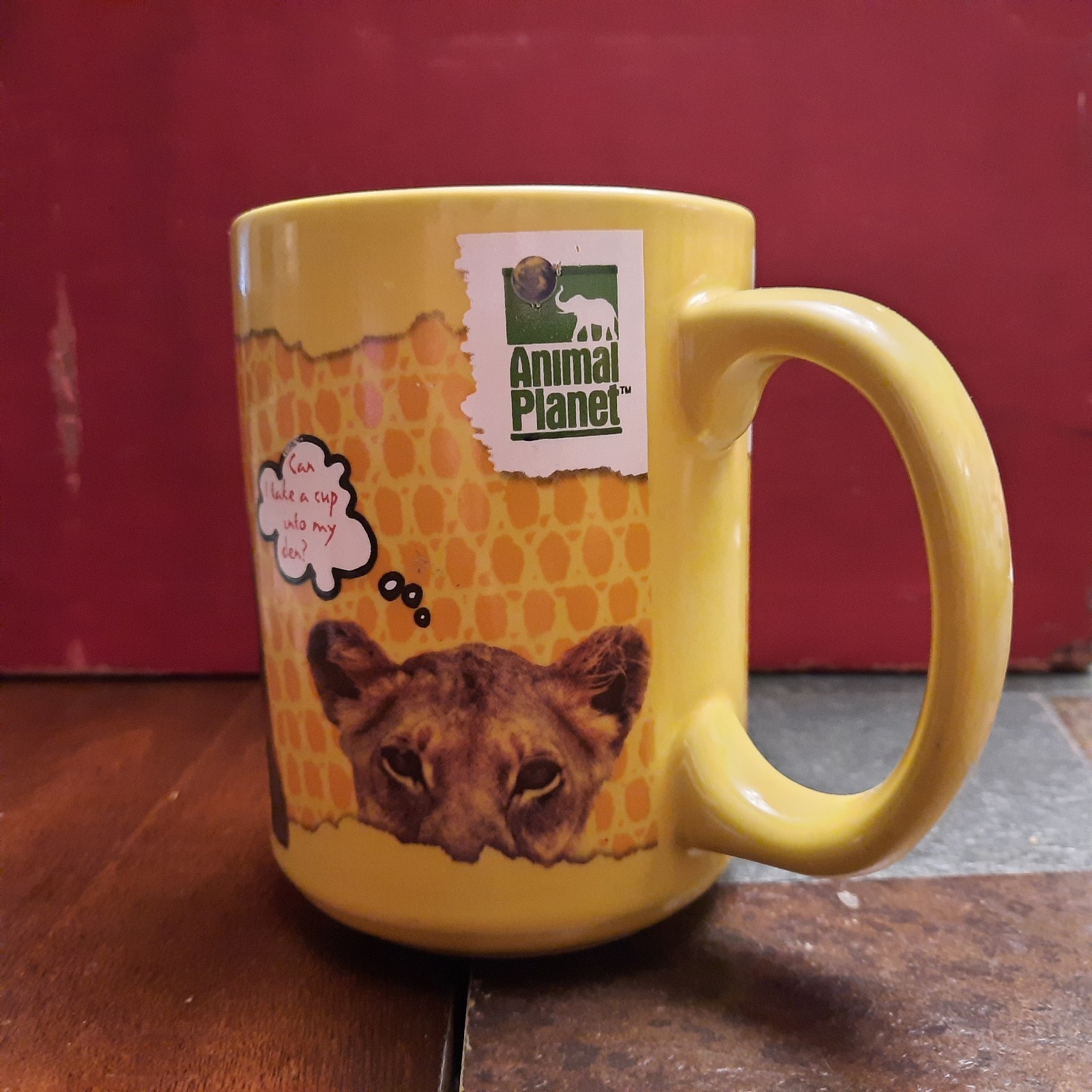 2004 Discovery Channel Animal Planet Mug Lioness Elephant Parrot 4″